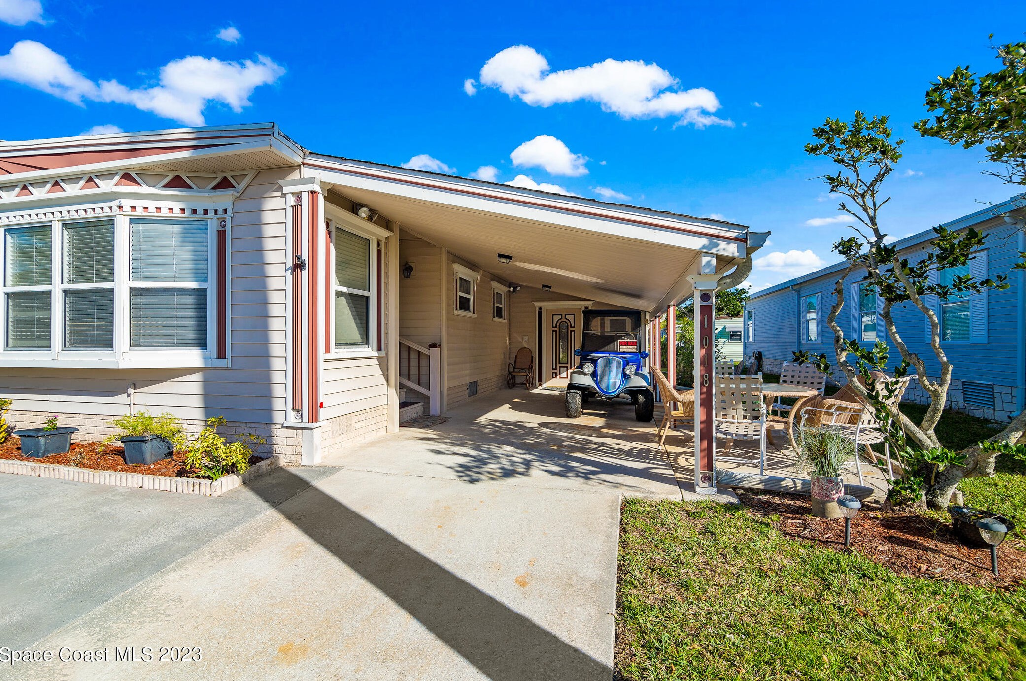 1018 Royal Palm Dr, Sebastian, FL 32976