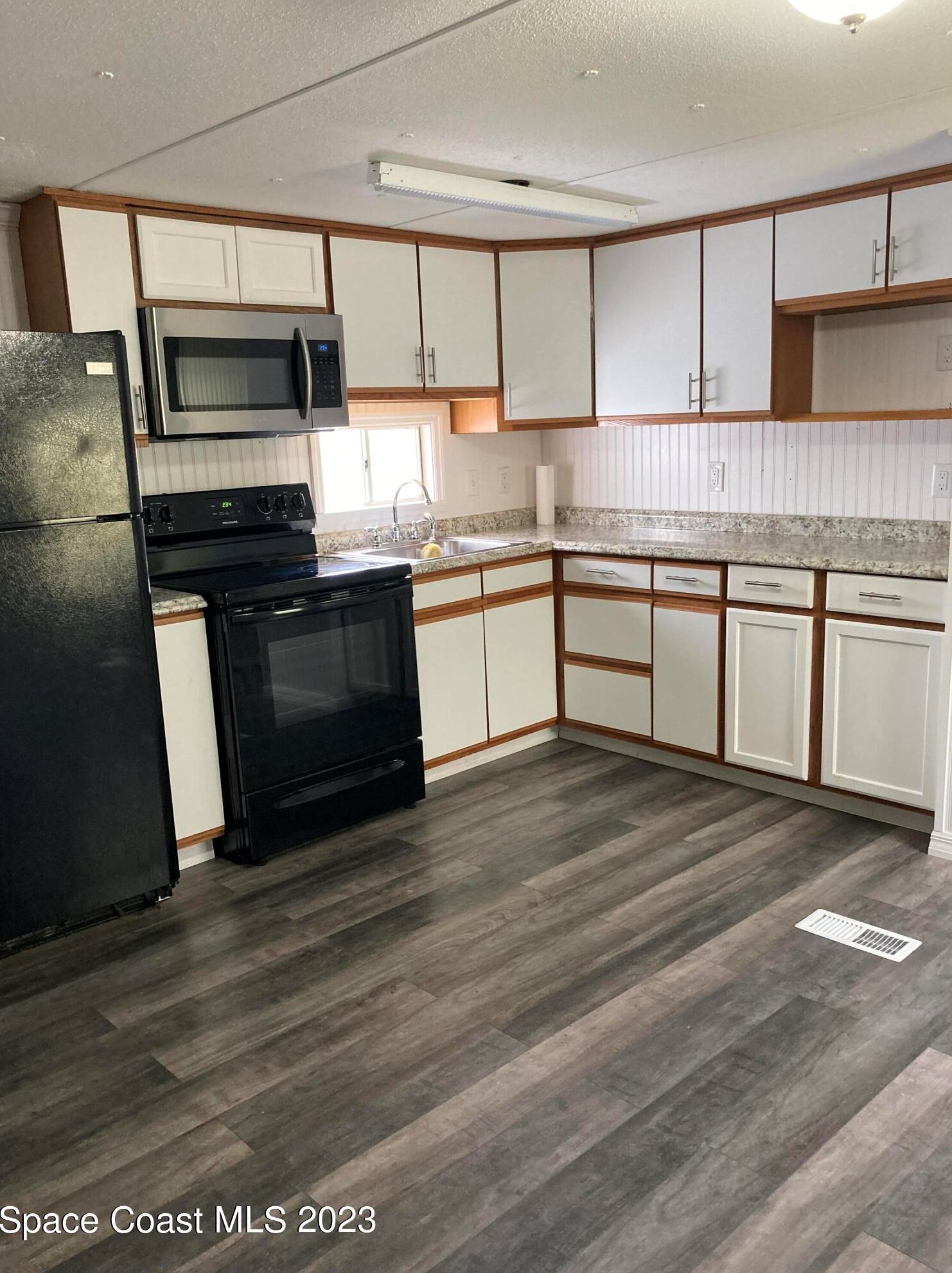 1183 Center Ln, Melbourne FL  32907-2105 exterior