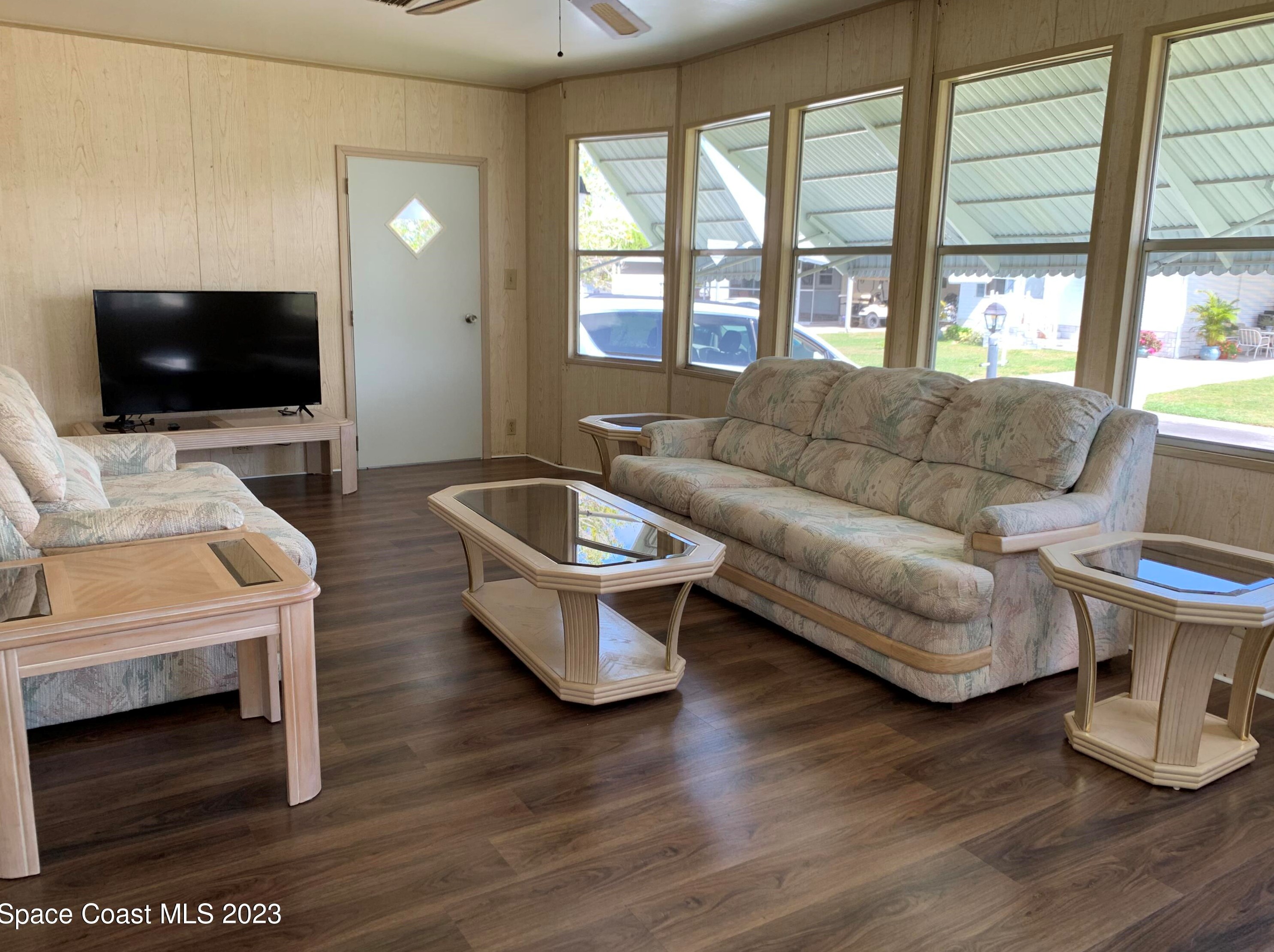 820 Thrush Cir, Sebastian, FL 32976