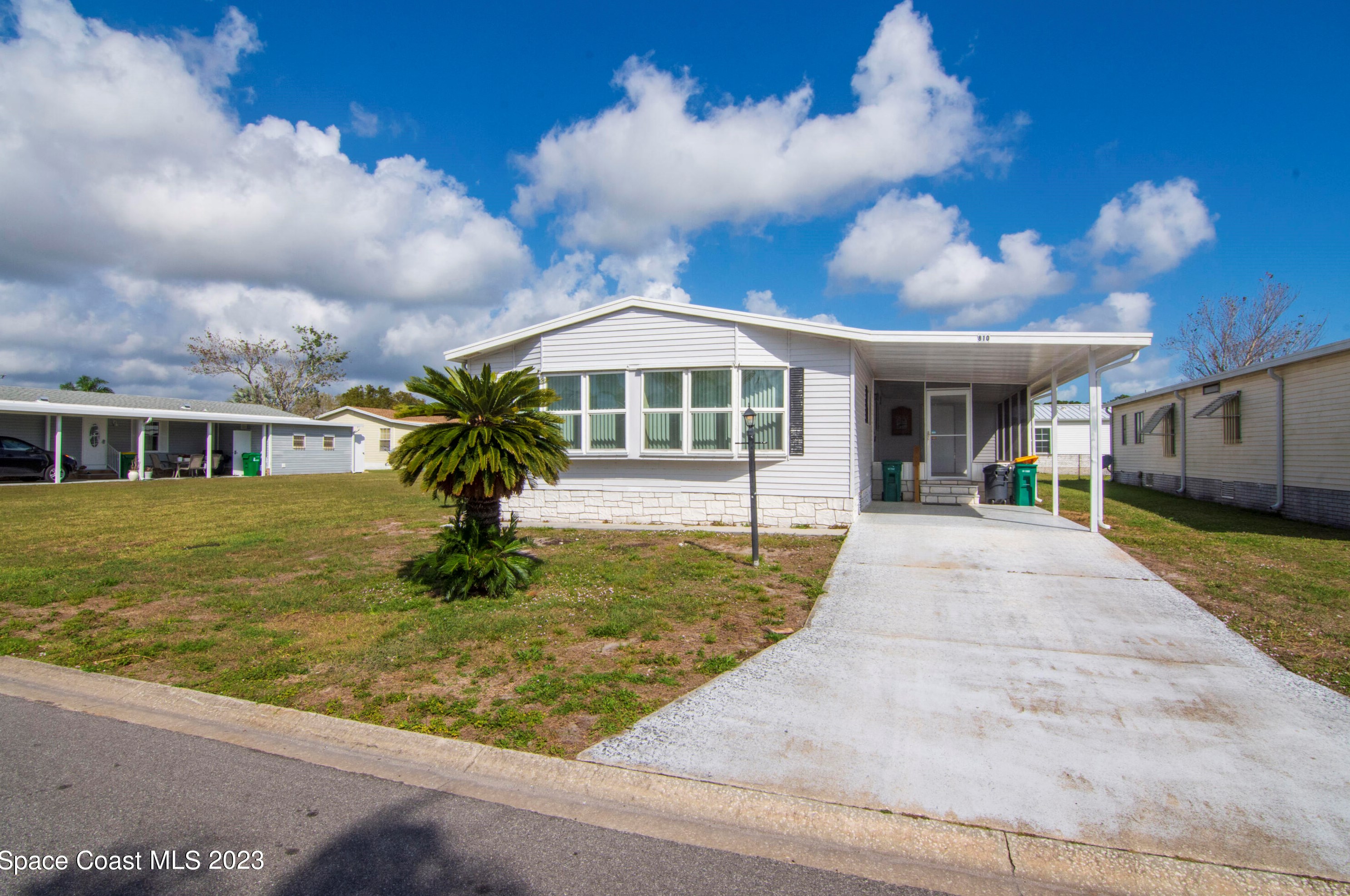 810 Lychee Dr, Sebastian, FL 32976