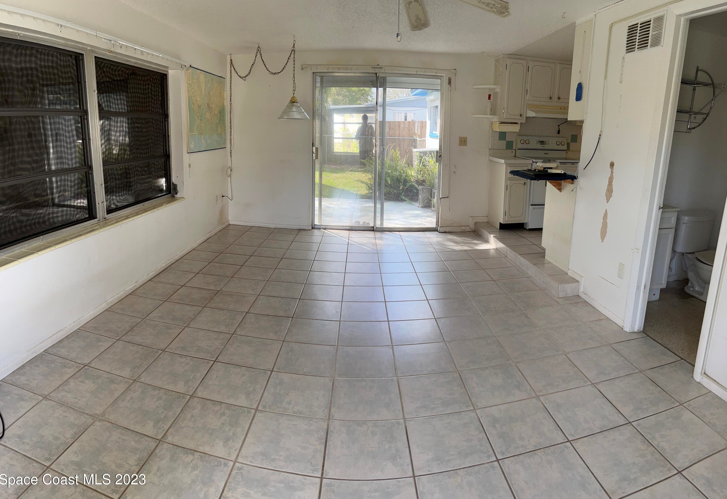 605 Buckingham Ave, Melbourne, FL 32935-3007