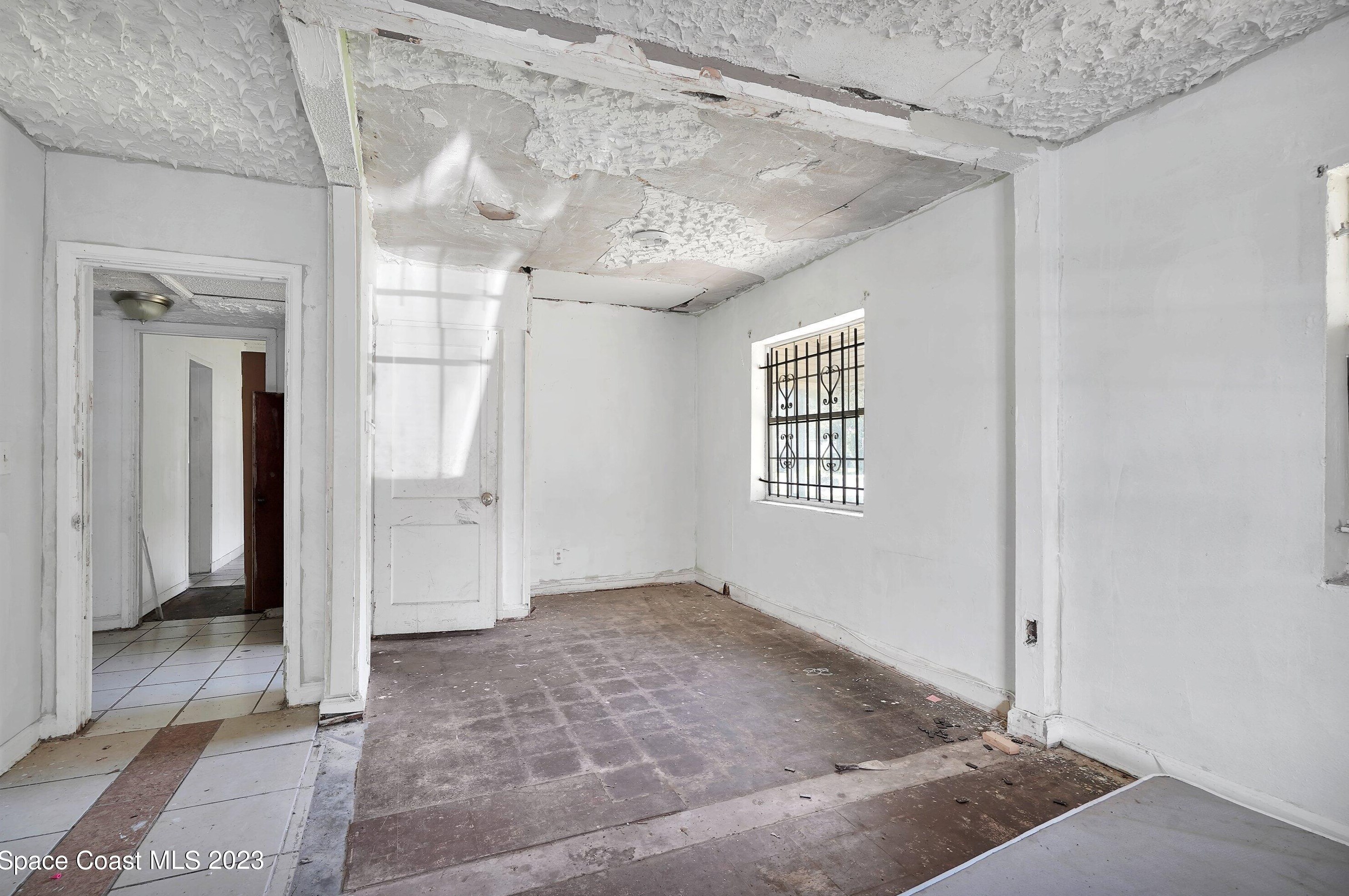 2927 9th St, Jacksonville FL  32254-1915 exterior