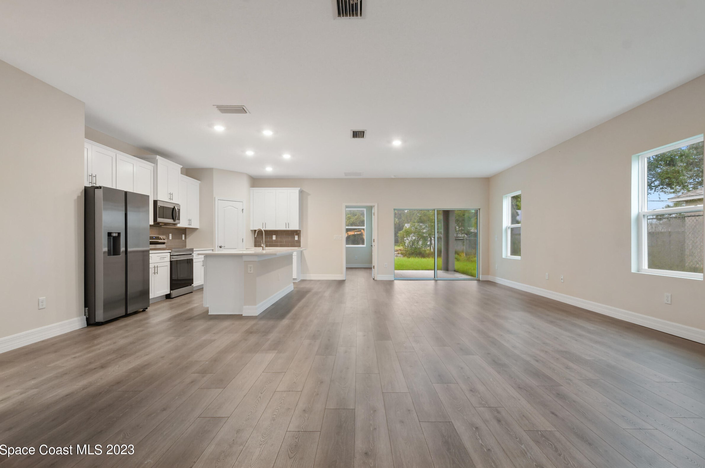 1275 Gallatin Ave, Melbourne, FL 32907-8087