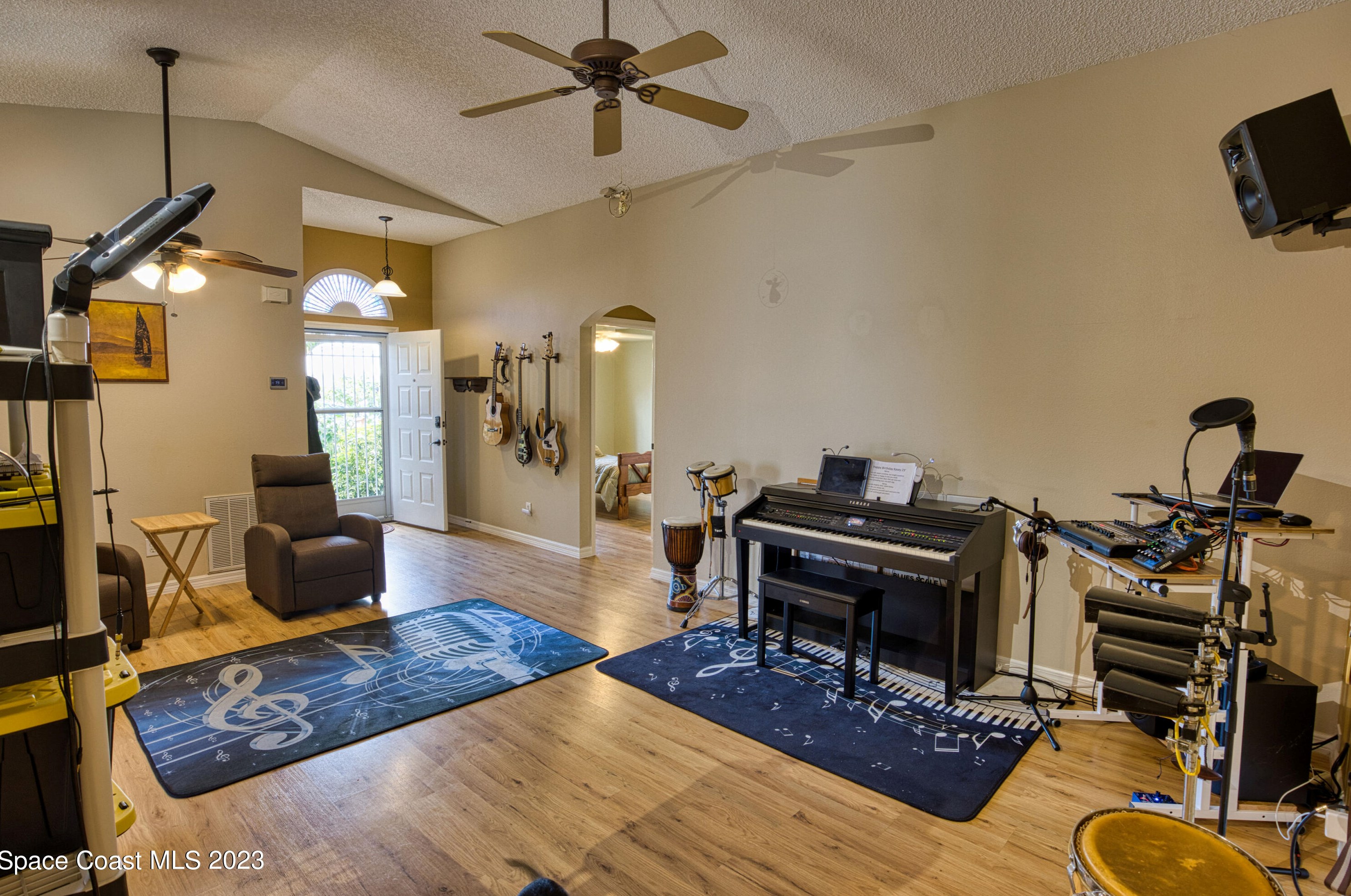 4351 Swanna Dr, Melbourne, FL 32901-8684