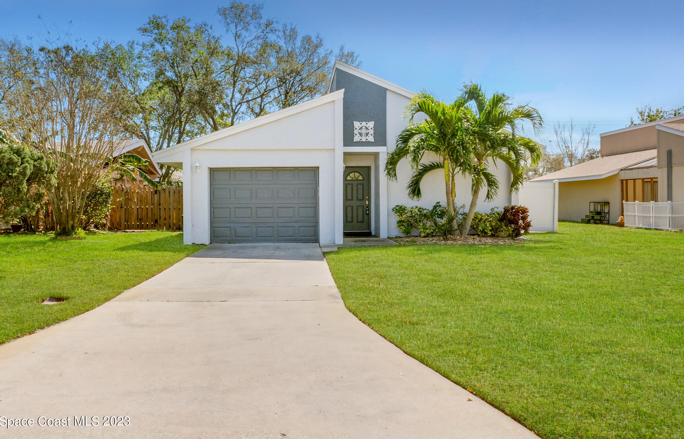 365 Mission Oak Dr, Melbourne, FL 32940-7707