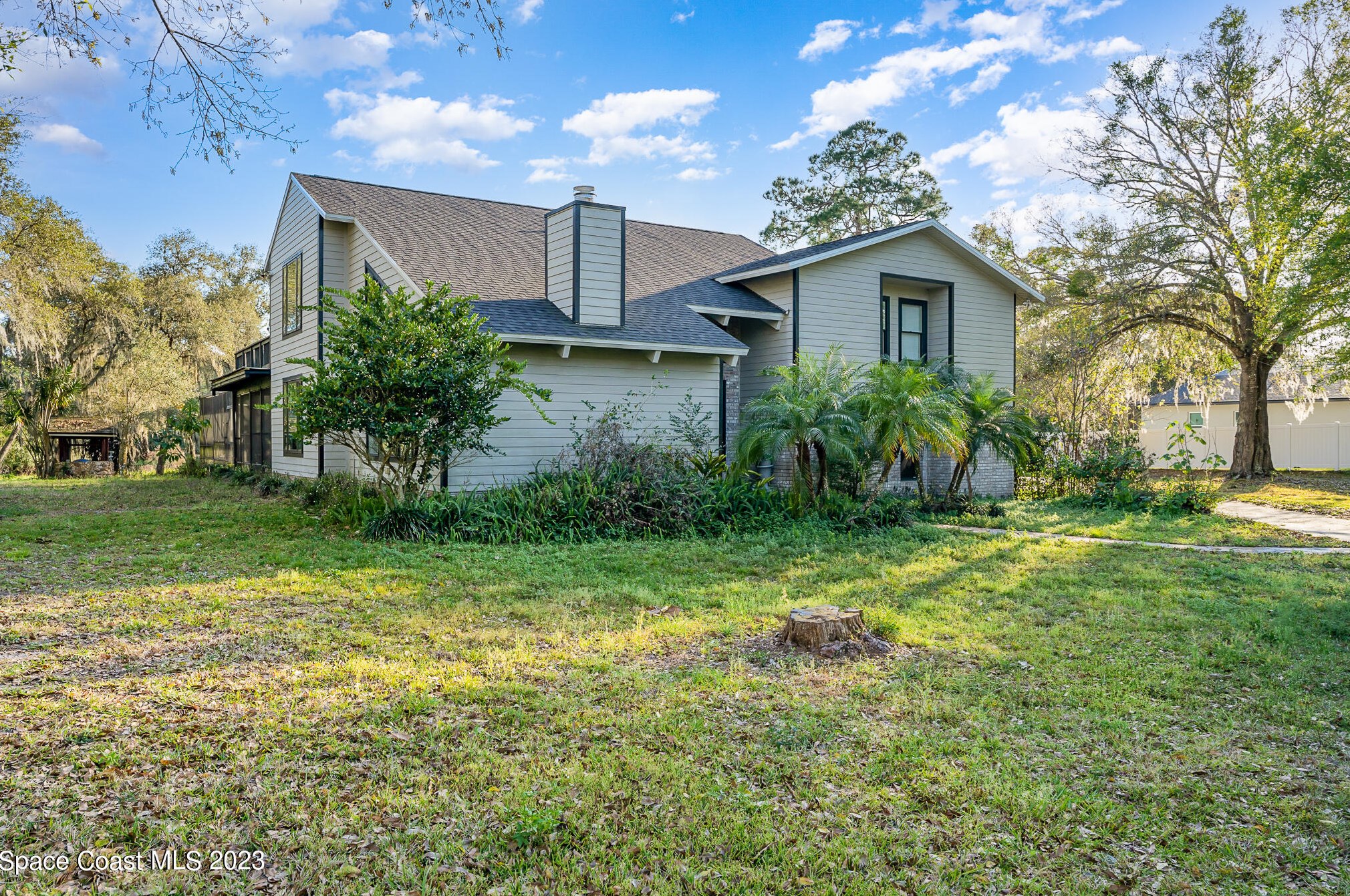 3885 Hidden Hills Dr, Titusville, FL 32796