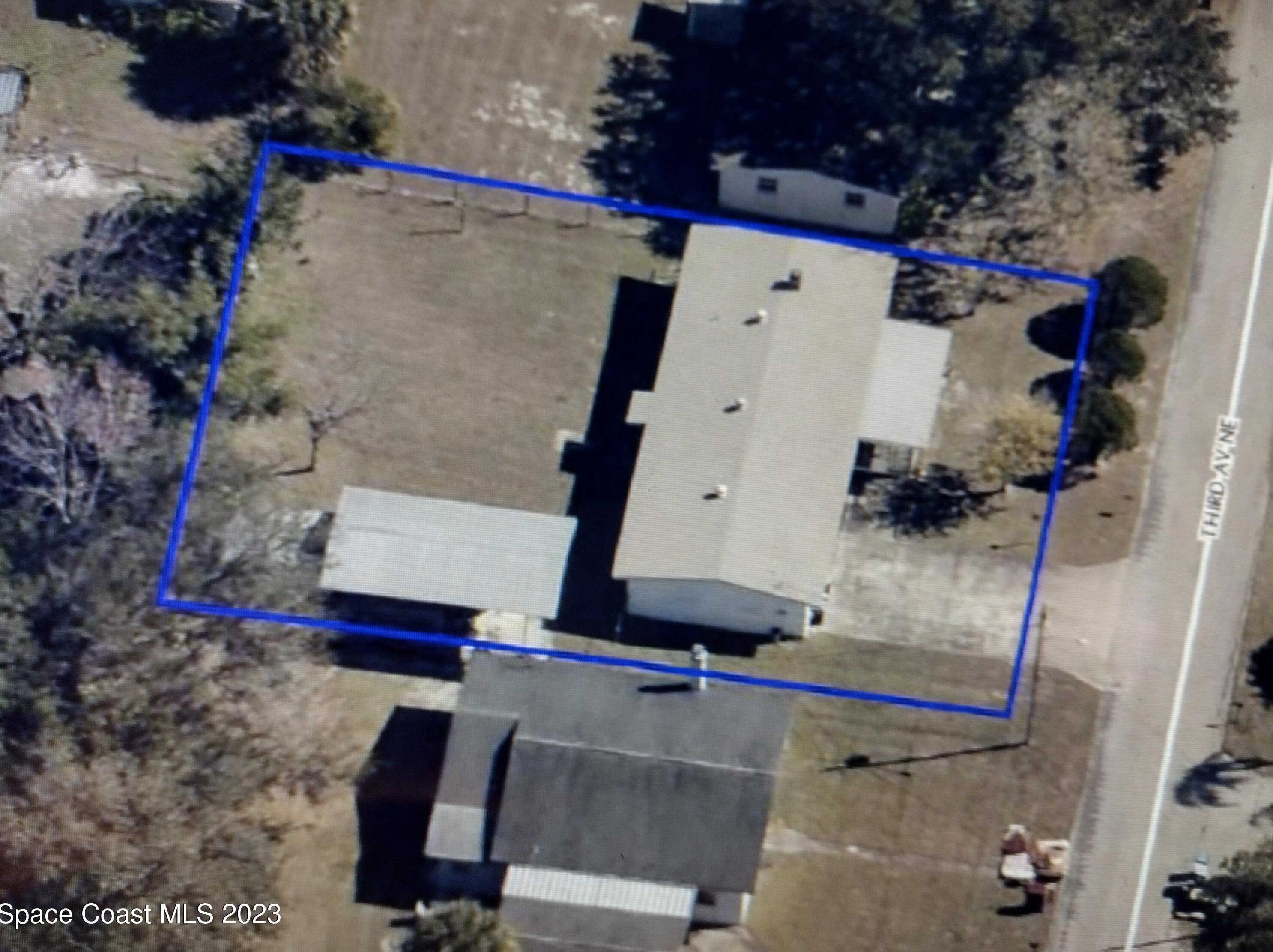 2555 3rd Ave, Melbourne, FL 32905-3506