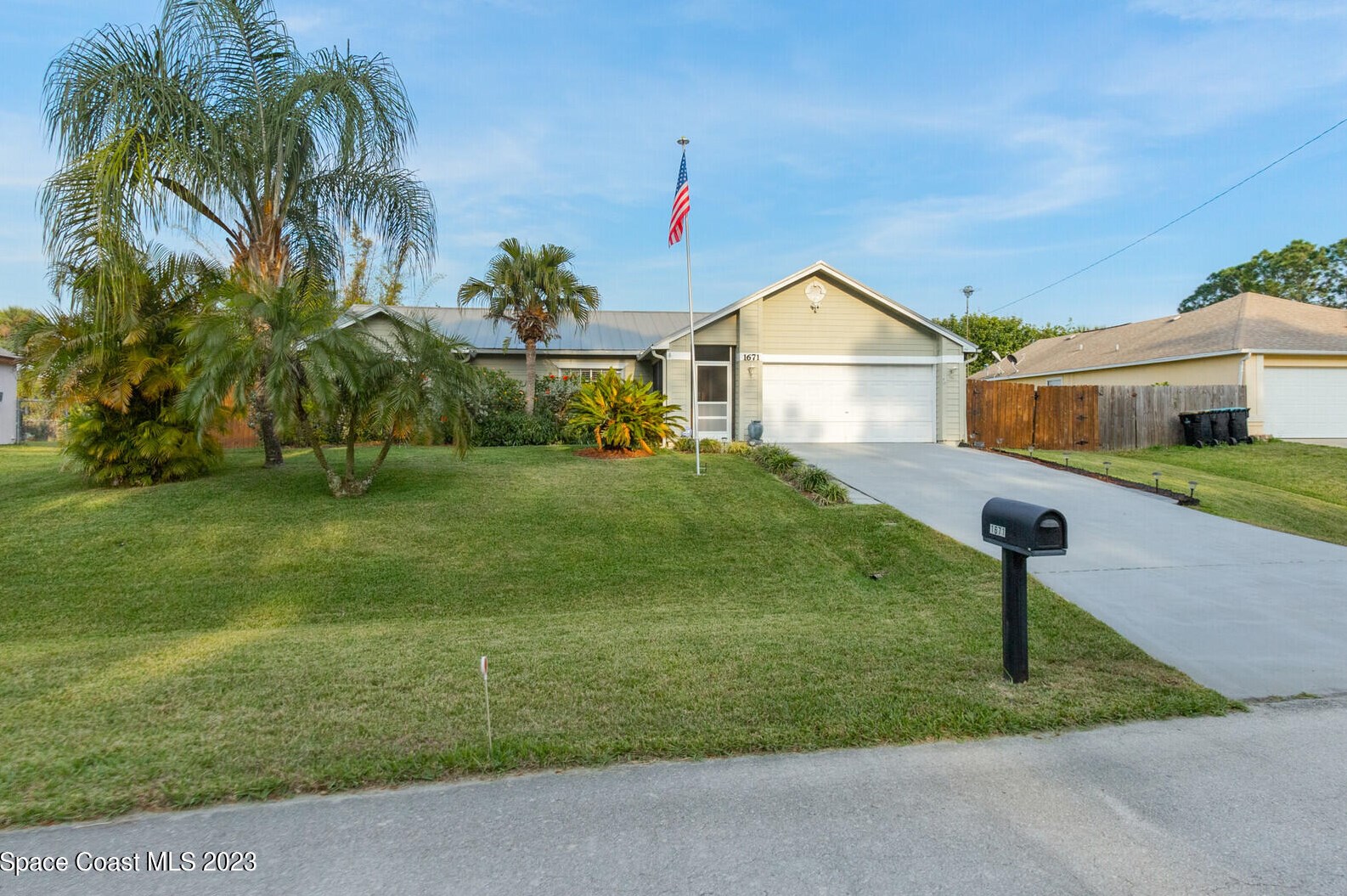 1671 Cranfield Ter, Melbourne, FL 32909-8869