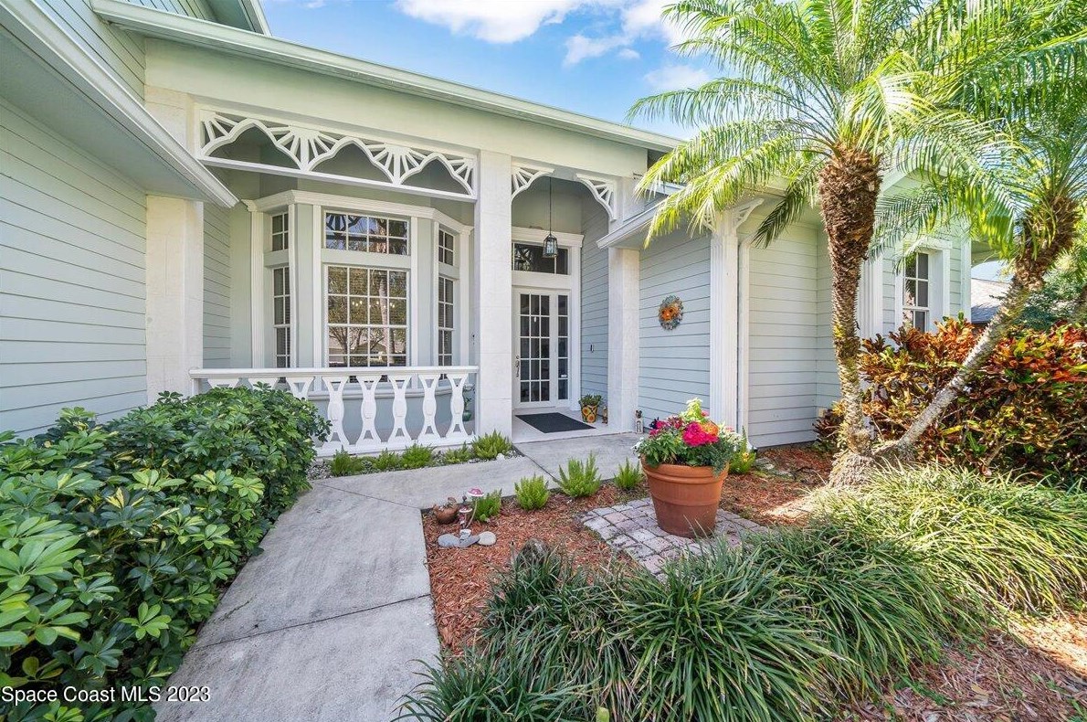 105 38th Ct, Vero Beach, FL 32968