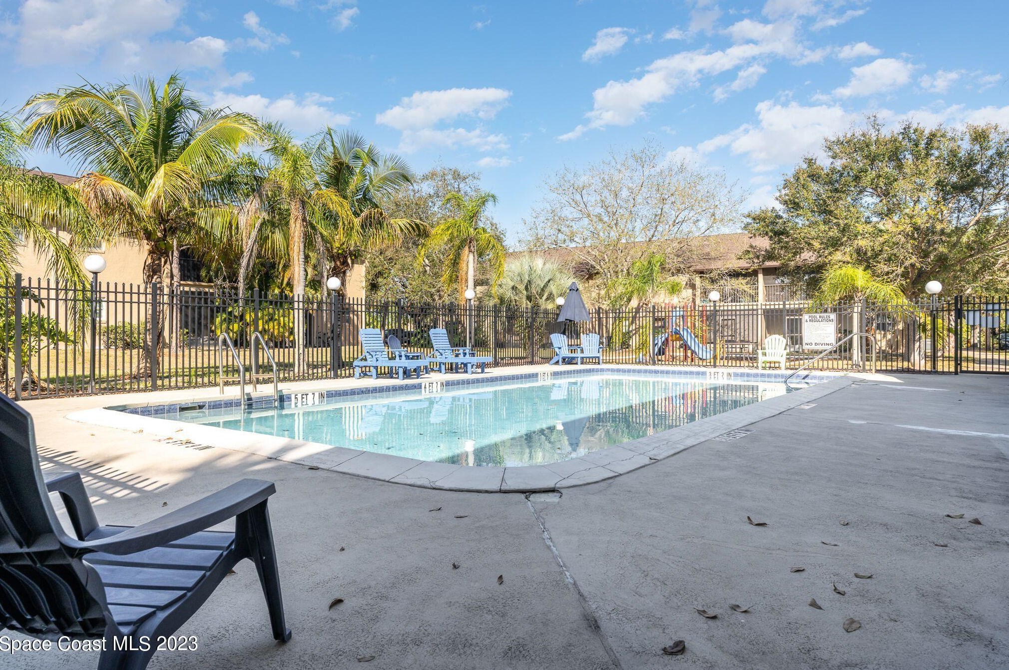 130 Summer Pl, Merritt Island, FL 32953-4007