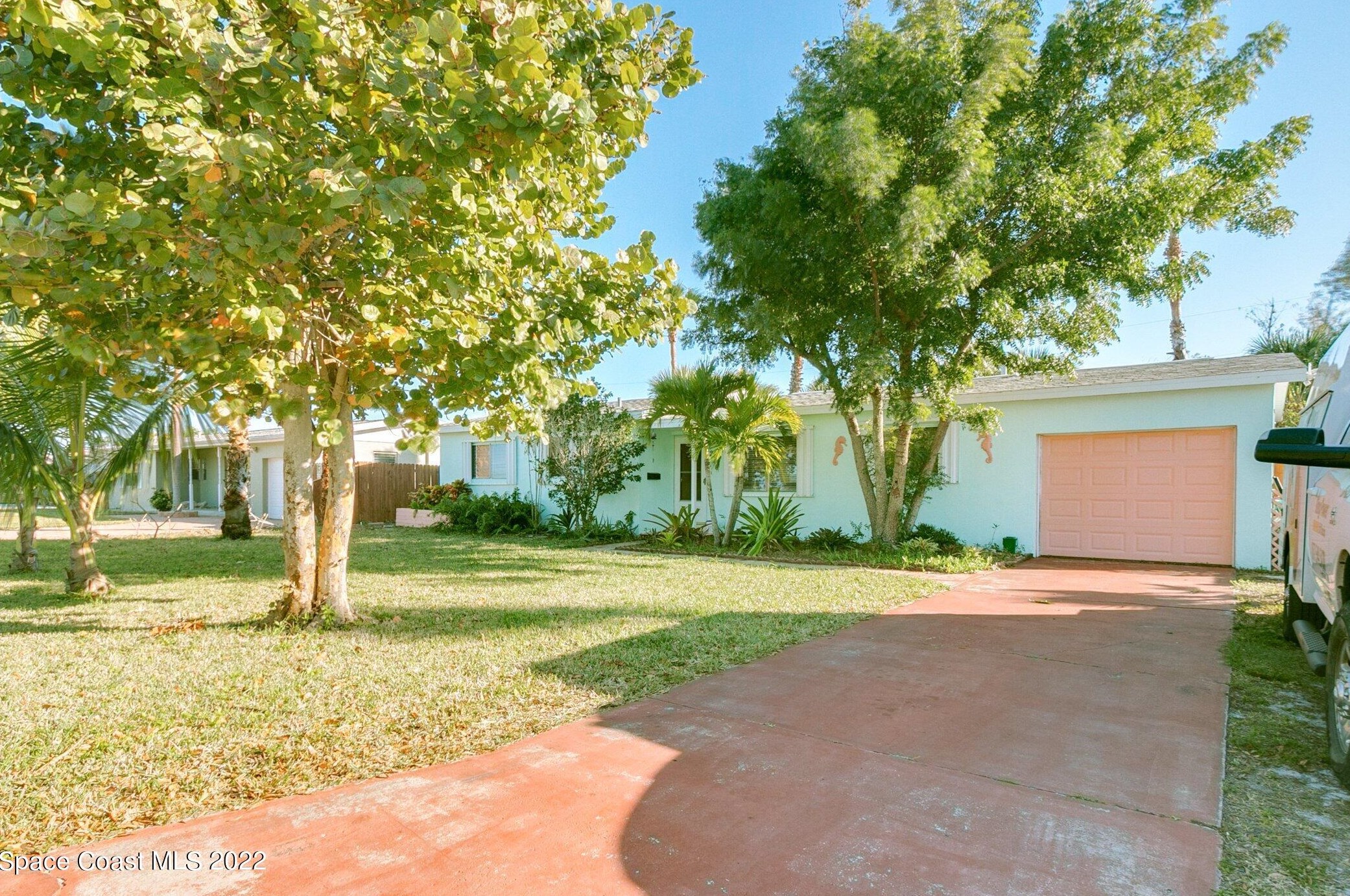216 Ne 1st Ct, Melbourne, FL 32937