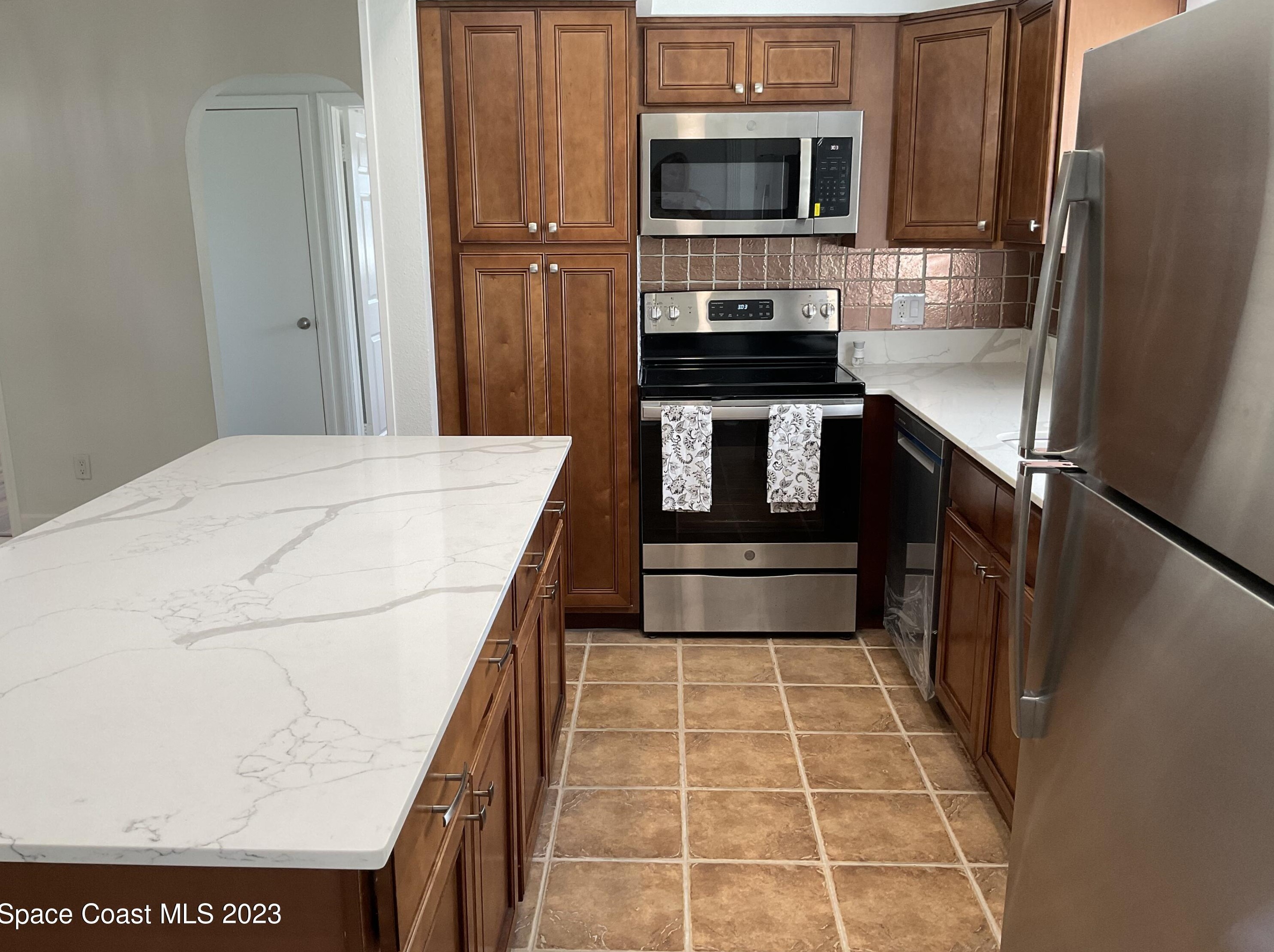 1285 Wilson St, Melbourne, FL 32935