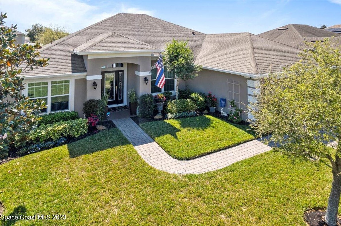2104 Botanica Cir, Melbourne, FL 32904-7337