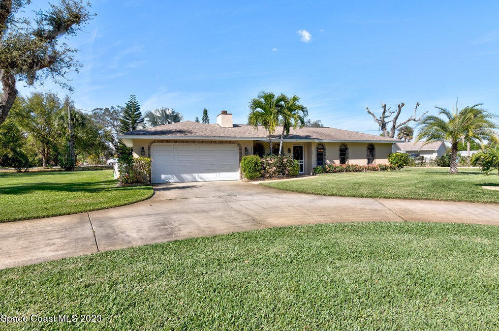 9835 Fleming Grant Rd, Sebastian, FL 32976