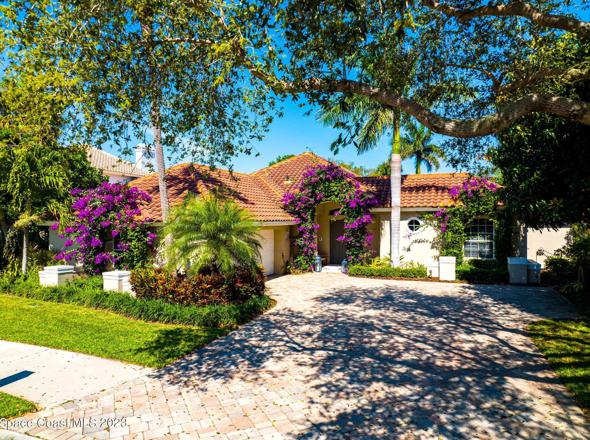 375 Hammock Shore Dr, Melbourne, FL 32951-3964