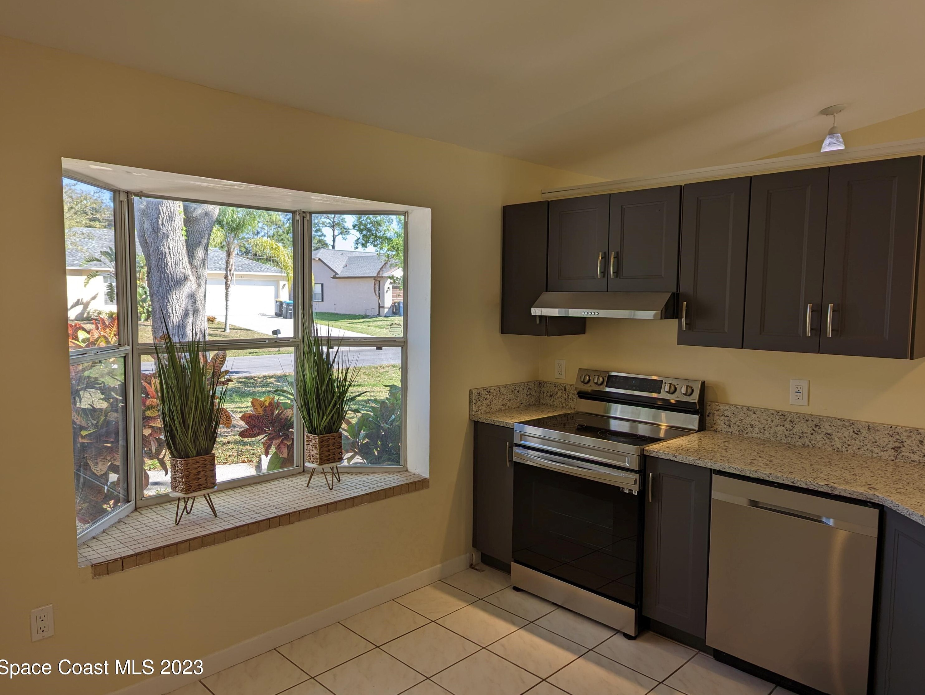 128 Wellsley Ave, Melbourne, FL 32908-3307