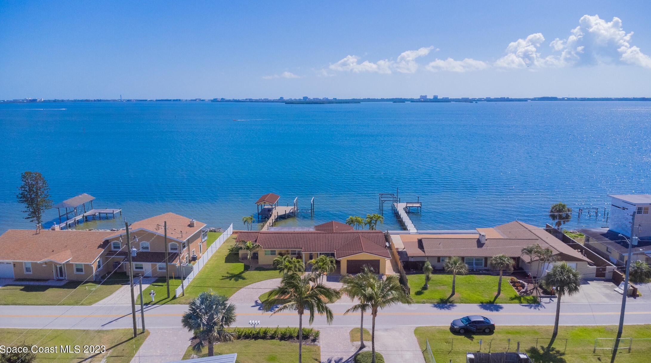 1110 S Banana River Dr, Merritt Island, FL 32952