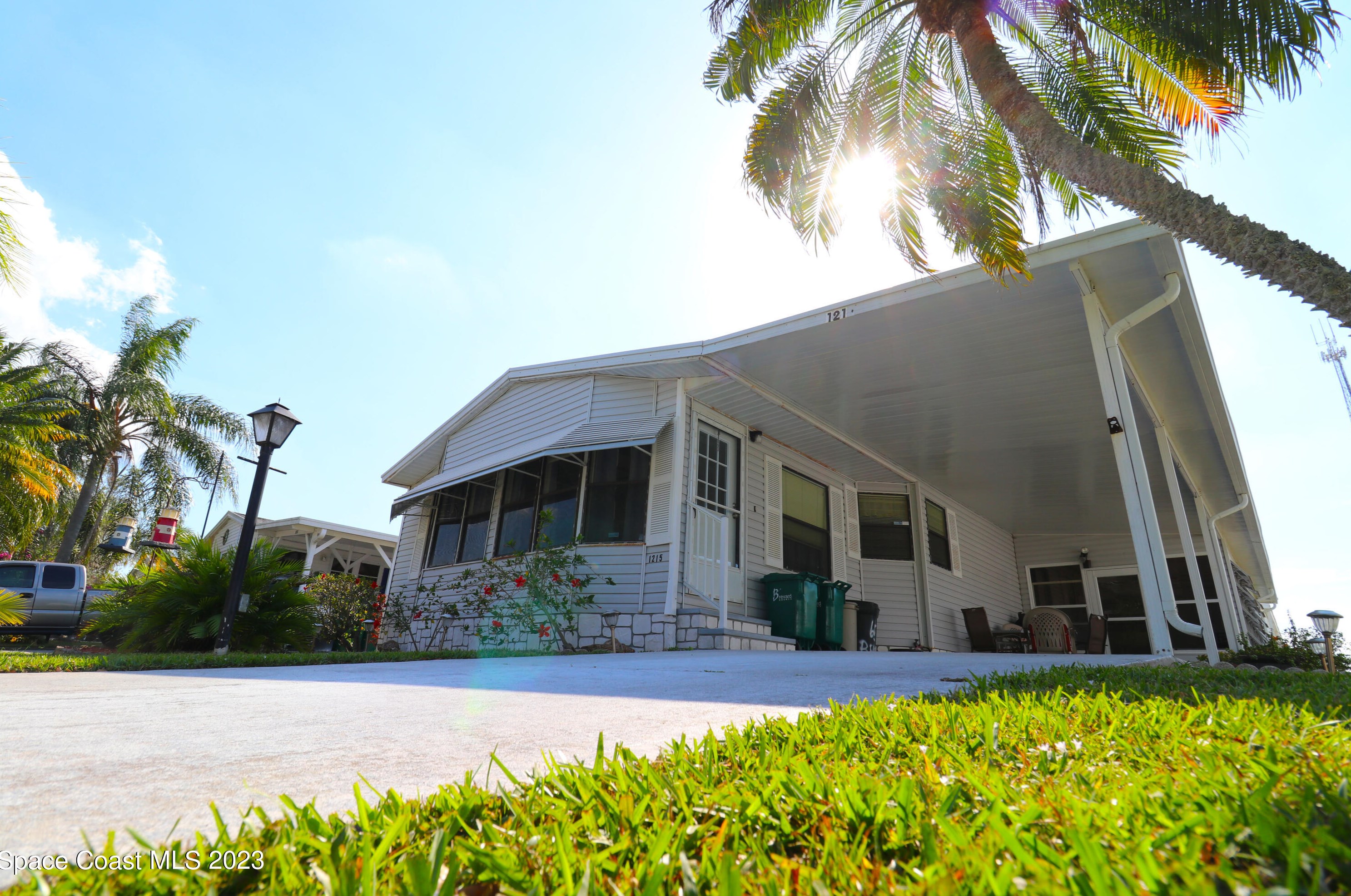 1215 Iriquois Dr, Sebastian, FL 32976