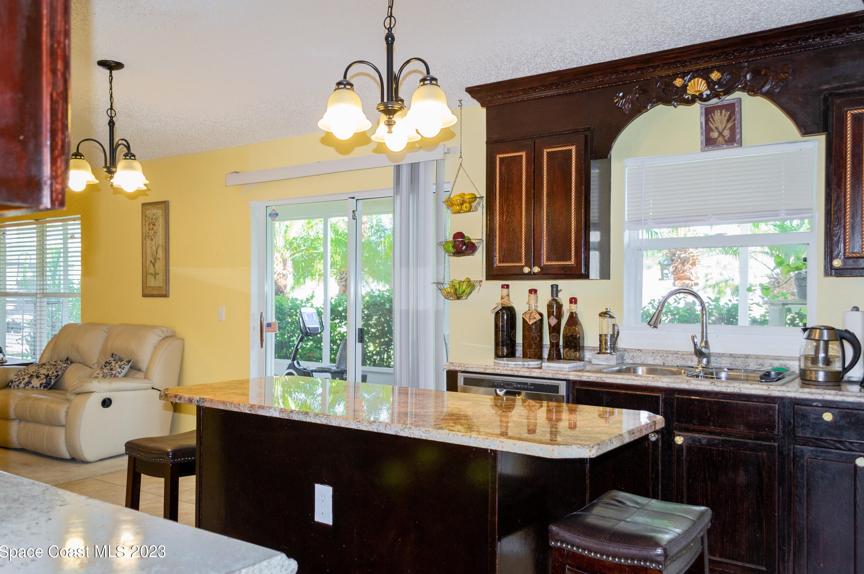 1560 Las Palmos Dr, Melbourne FL 32908-1123 exterior