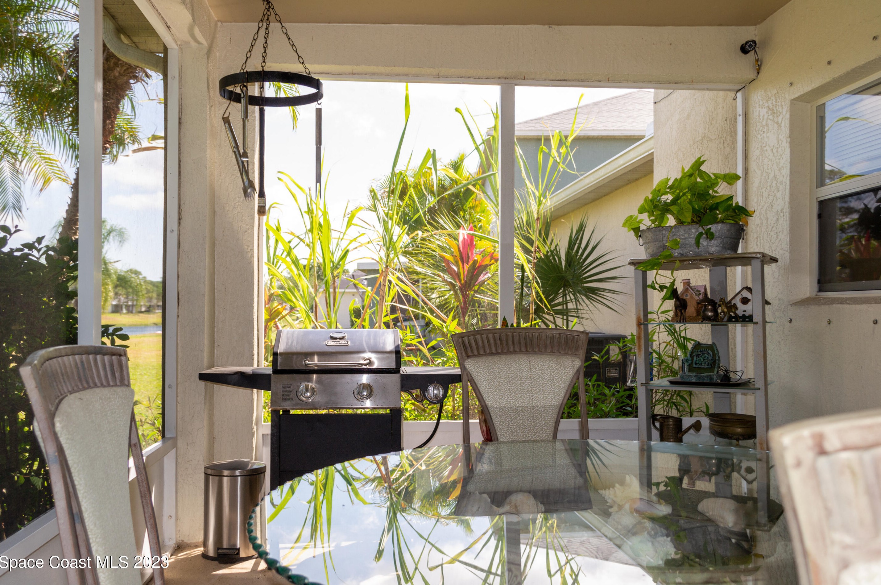 1560 Las Palmos Dr, Melbourne FL 32908-1123 exterior