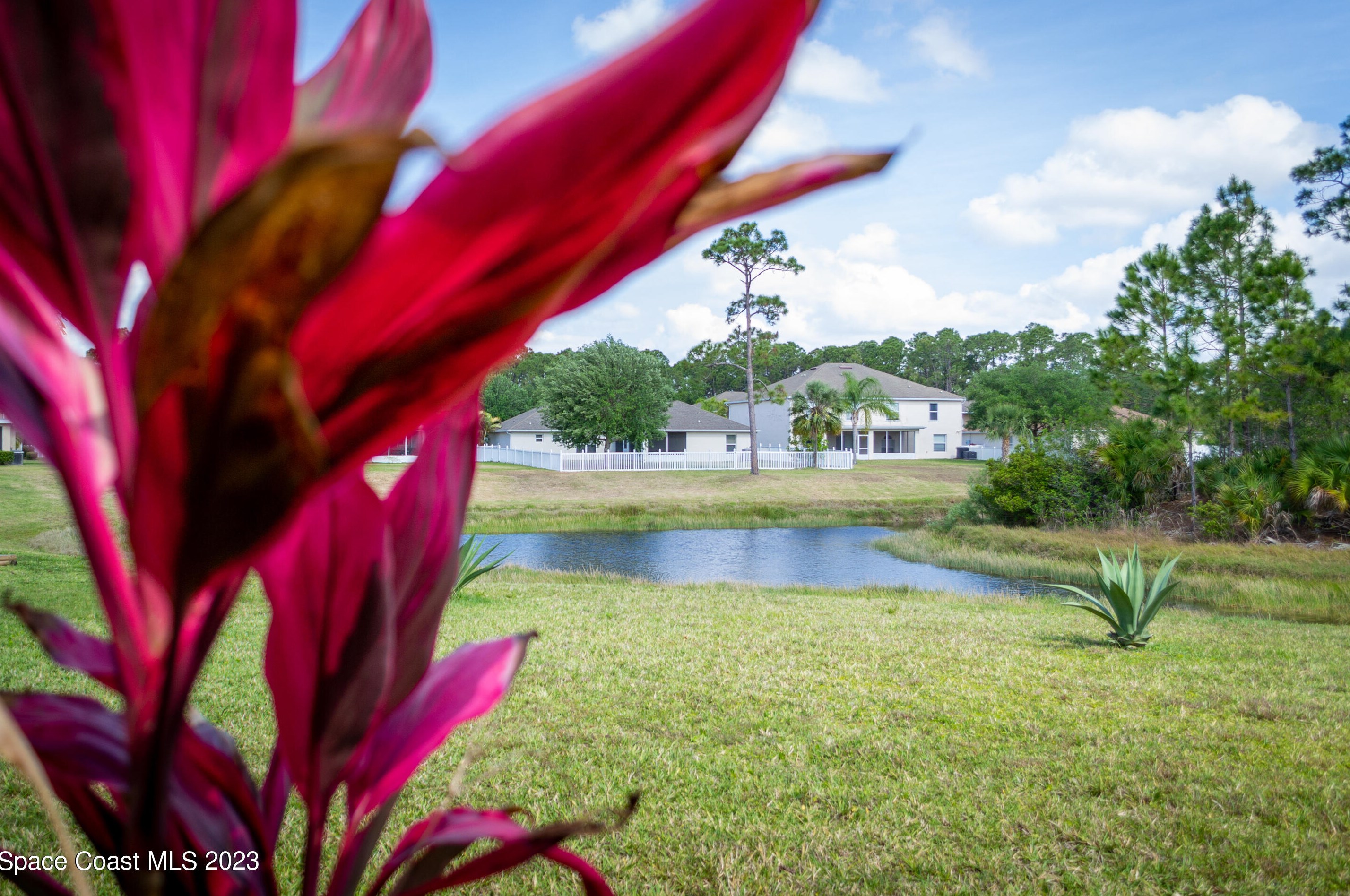 1560 Las Palmos Dr, Melbourne FL 32908-1123 exterior