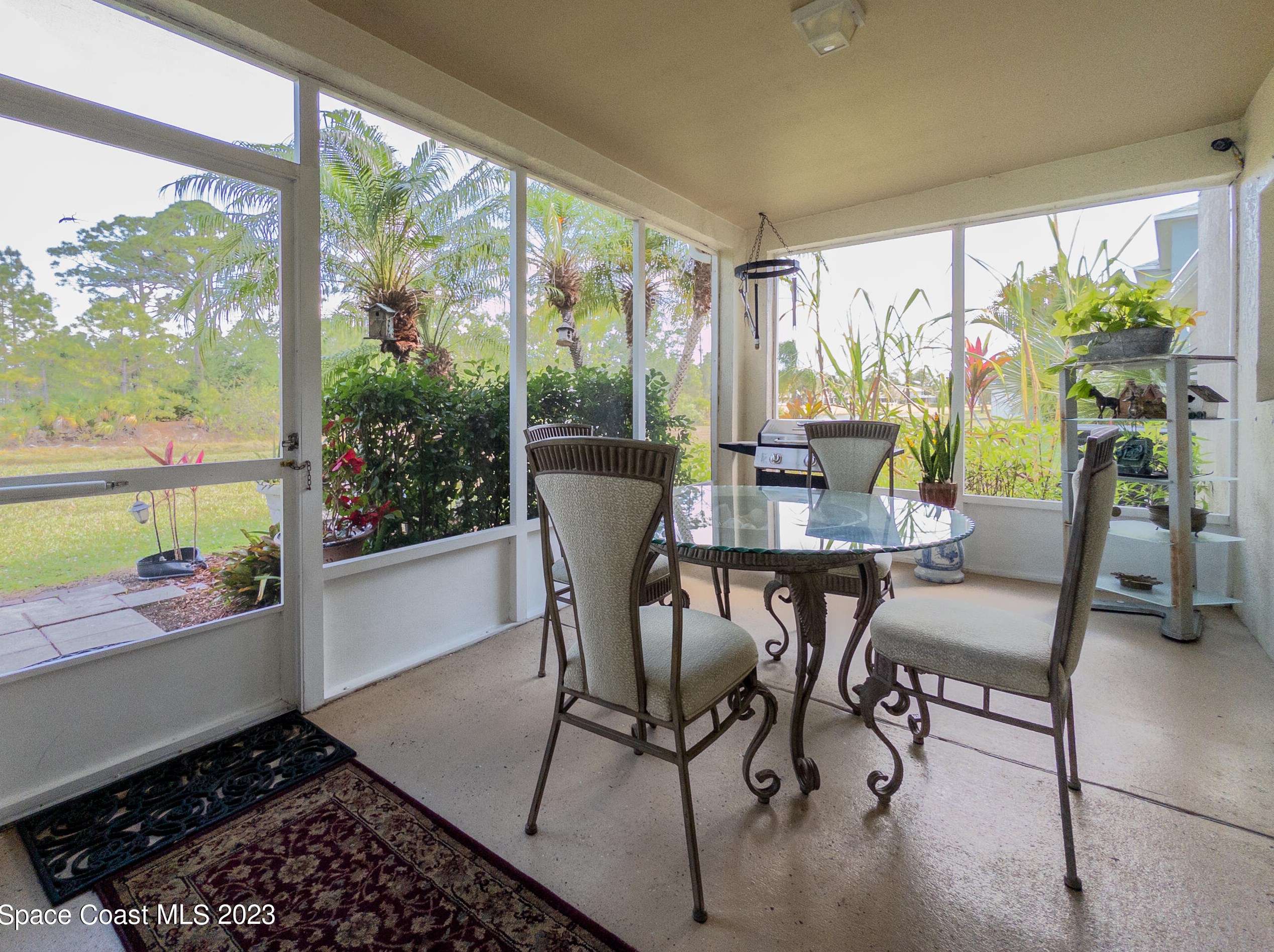 1560 Las Palmos Dr, Melbourne FL 32908-1123 exterior