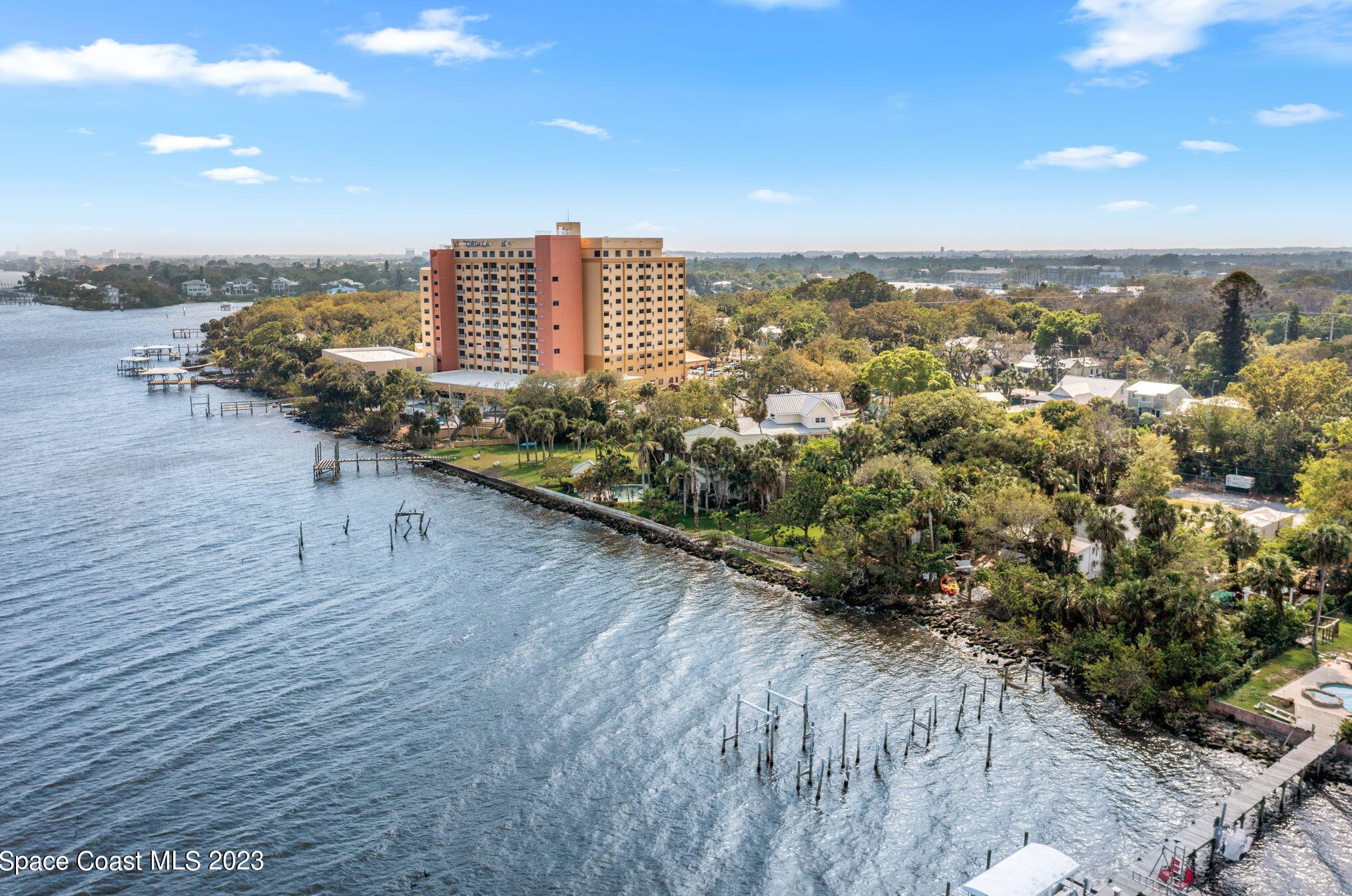 1365 Pineapple Ave, Melbourne FL 32935-6541 exterior