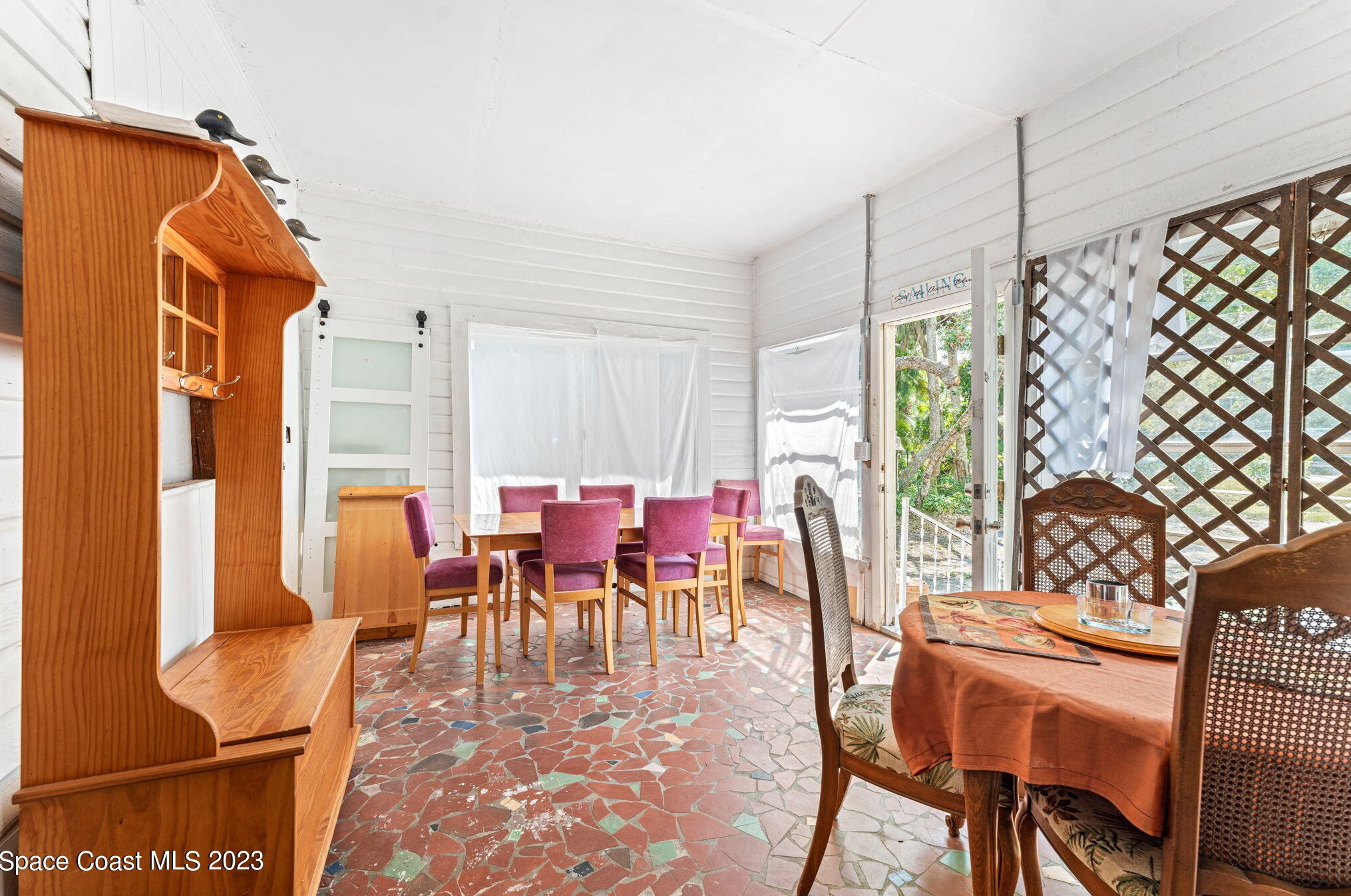 1365 Pineapple Ave, Melbourne FL 32935-6541 exterior