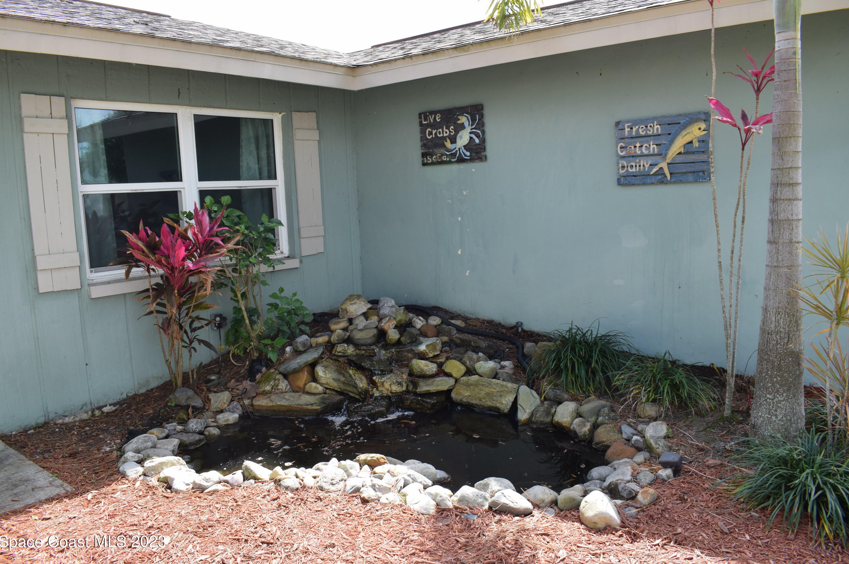 574 Parker Rd, Melbourne, FL 32904-7422