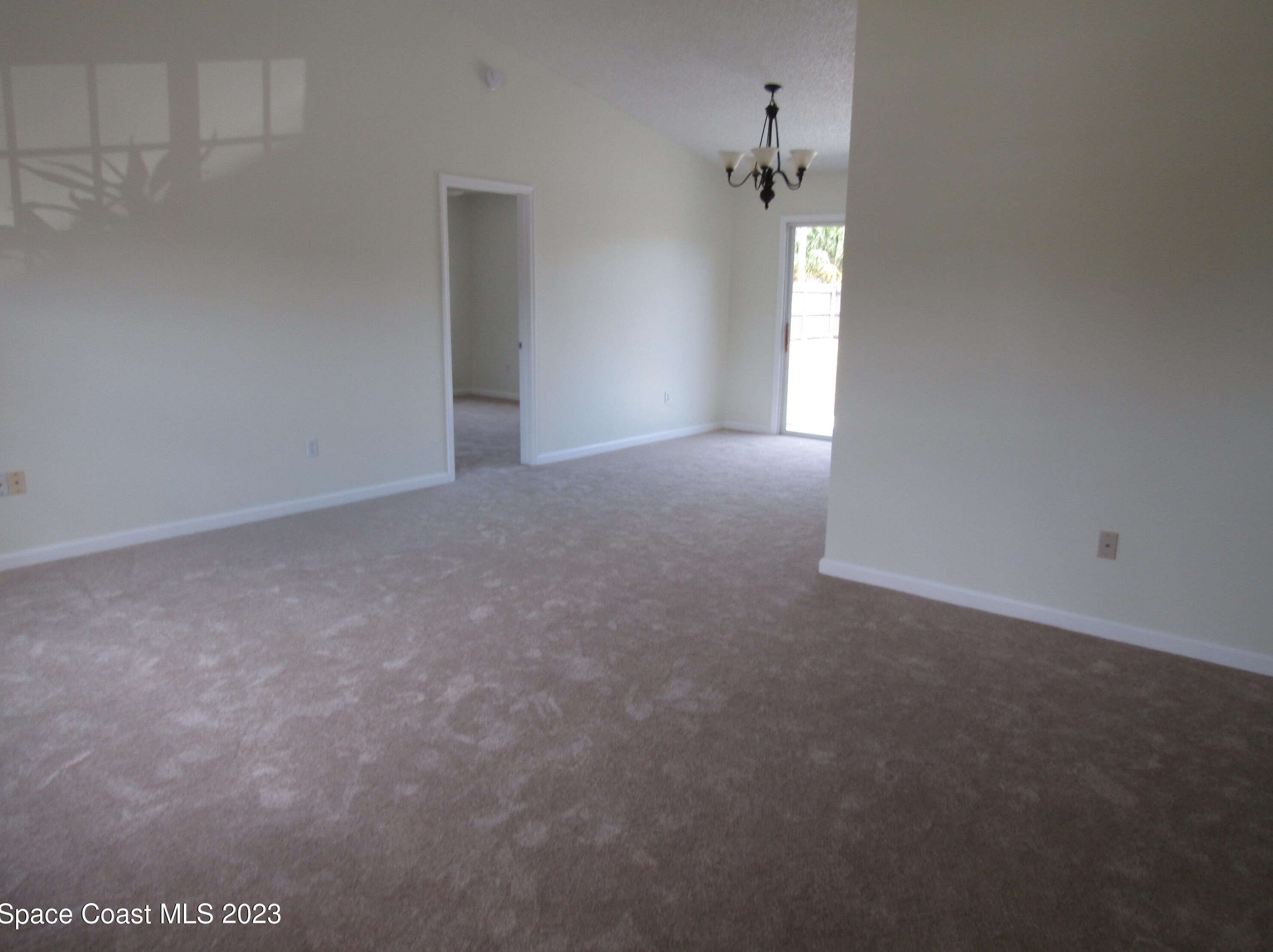 566 Sauders Rd, Melbourne, FL 32909-6644