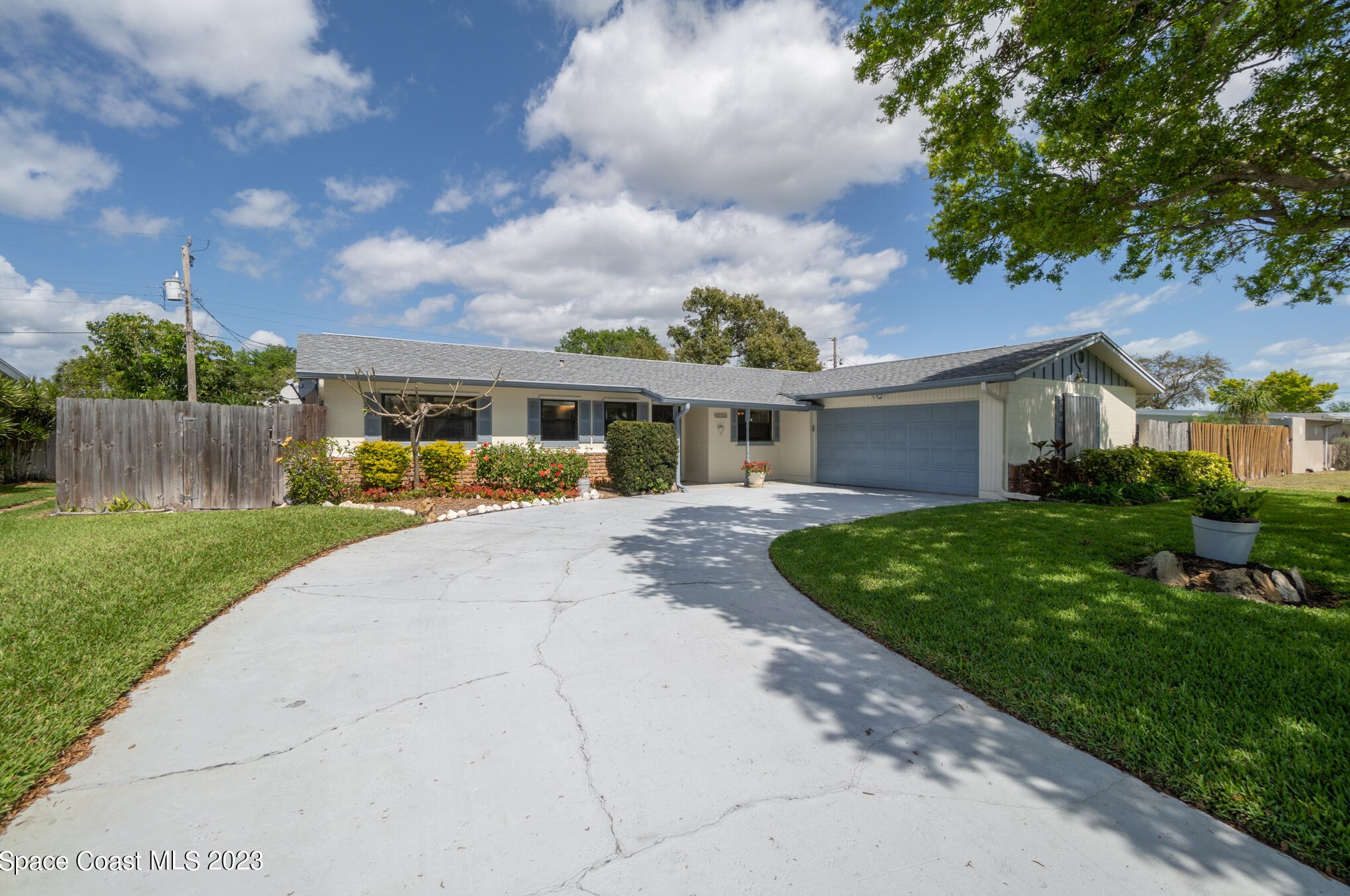 1460 Angler St, Merritt Island, FL 32952-5708