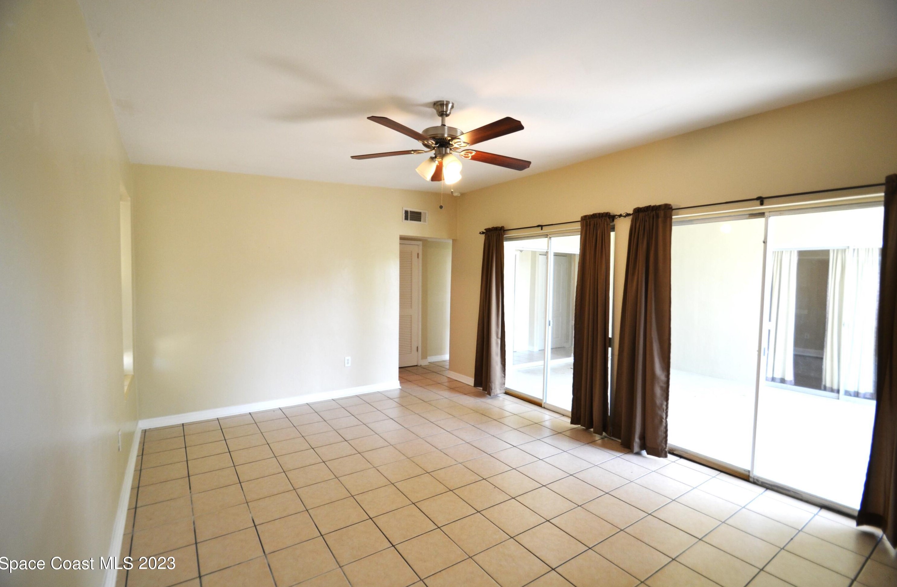 1870 Mckinley Ave, Melbourne, FL 32935-4052