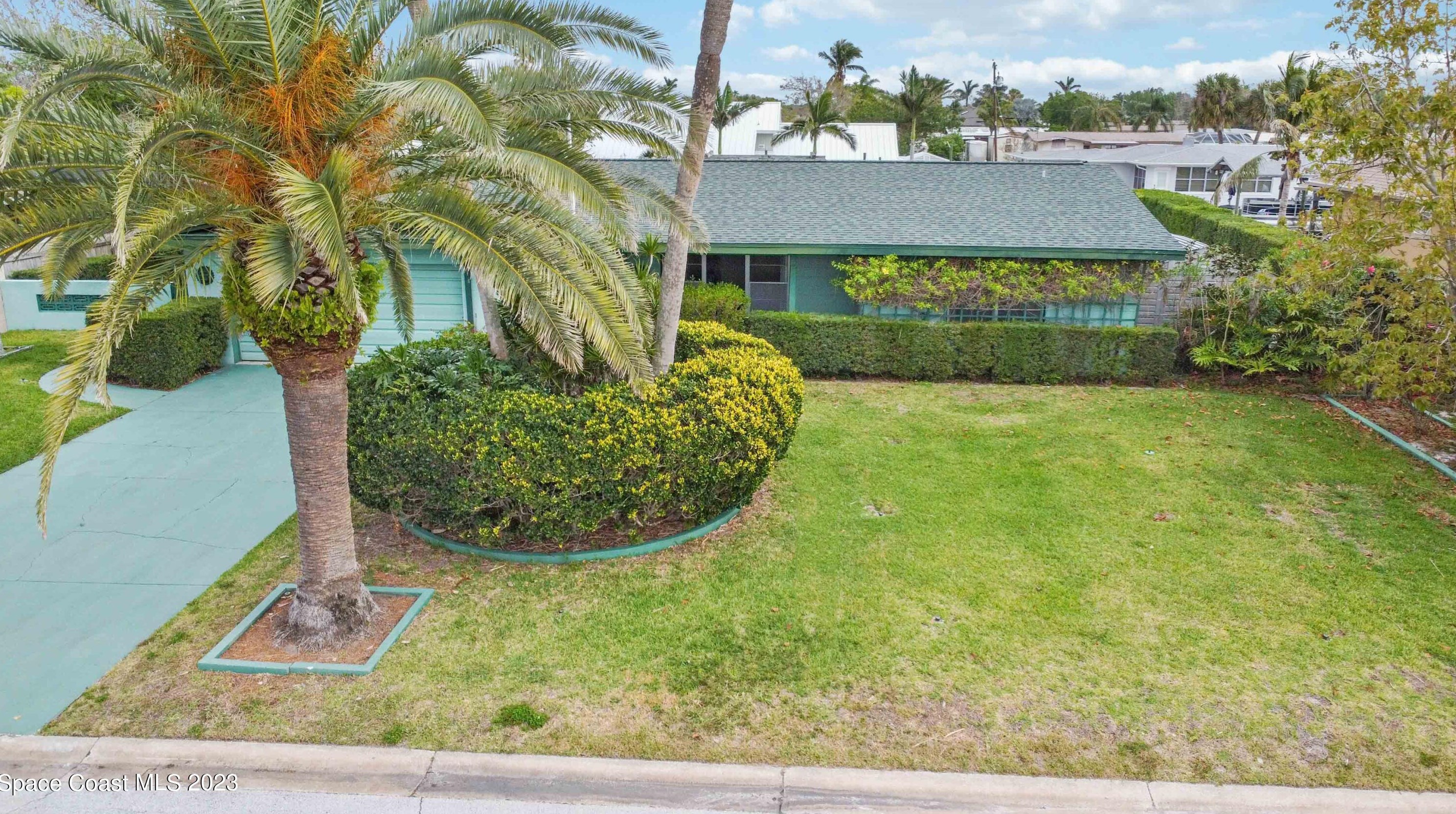1688 Shore Dr, Merritt Island, FL 32952