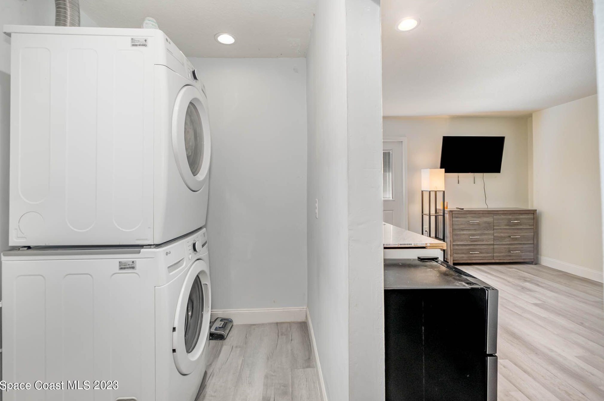 1333 Prospect Cir, Melbourne FL  32907-1130 exterior