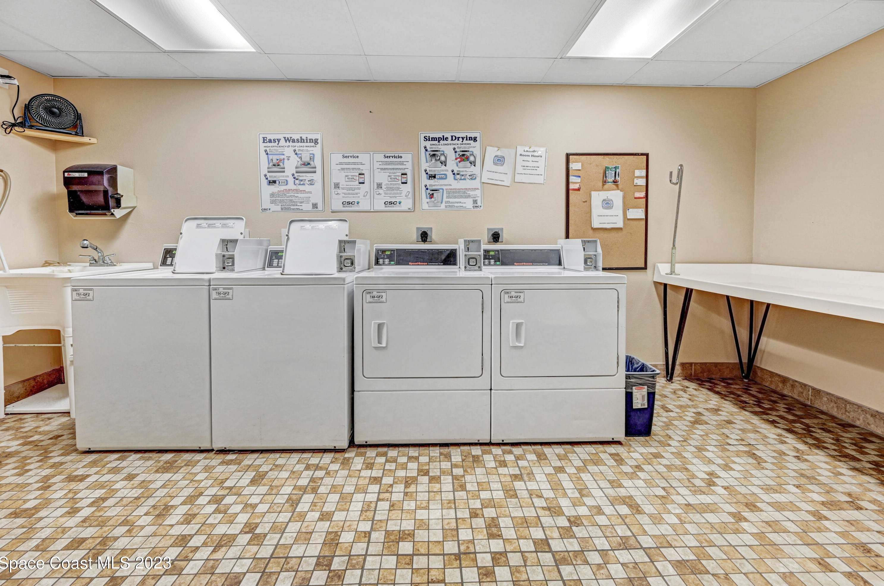 377 Holiday Park Blvd, Melbourne FL  32907-2109 exterior