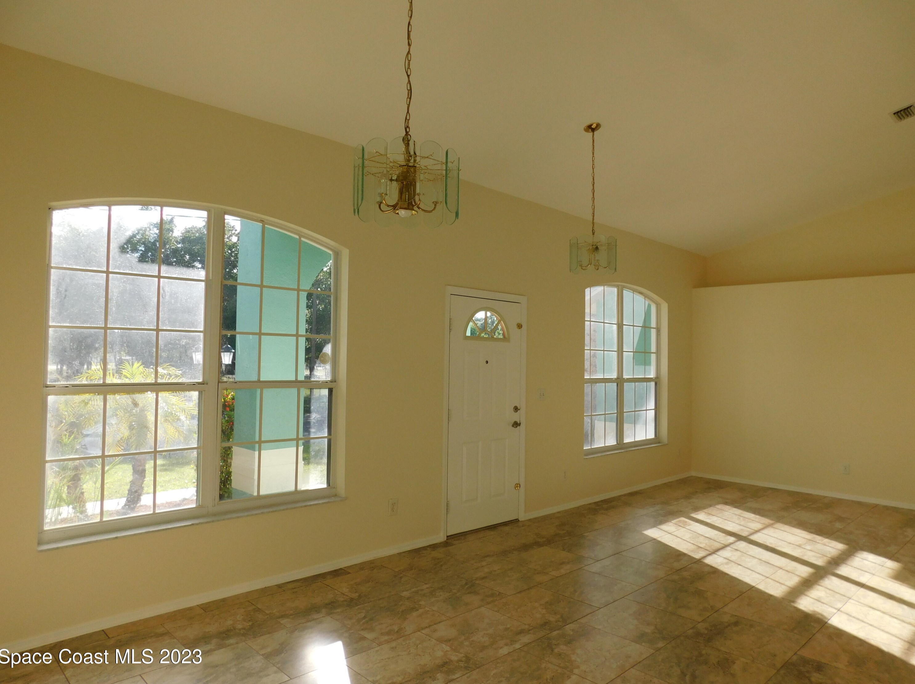 2405 Ruffner Rd, Melbourne, FL 32901-5867