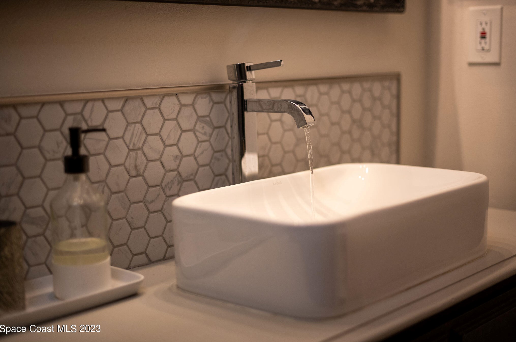 314 Sherwood Pl, Merritt Island FL  32953-4421 exterior