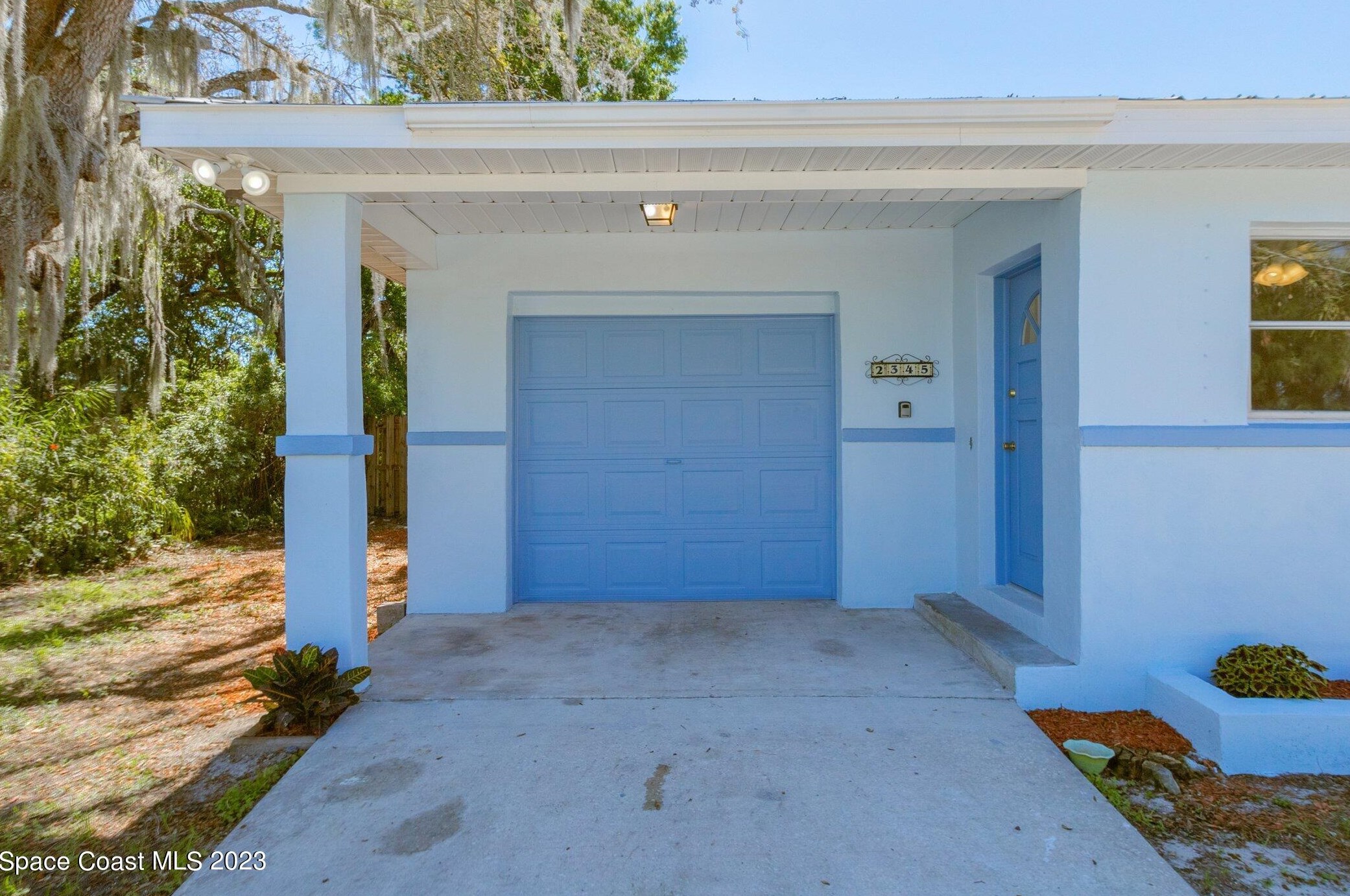 2345 Honeybrook Dr, Melbourne, FL 32940-7227