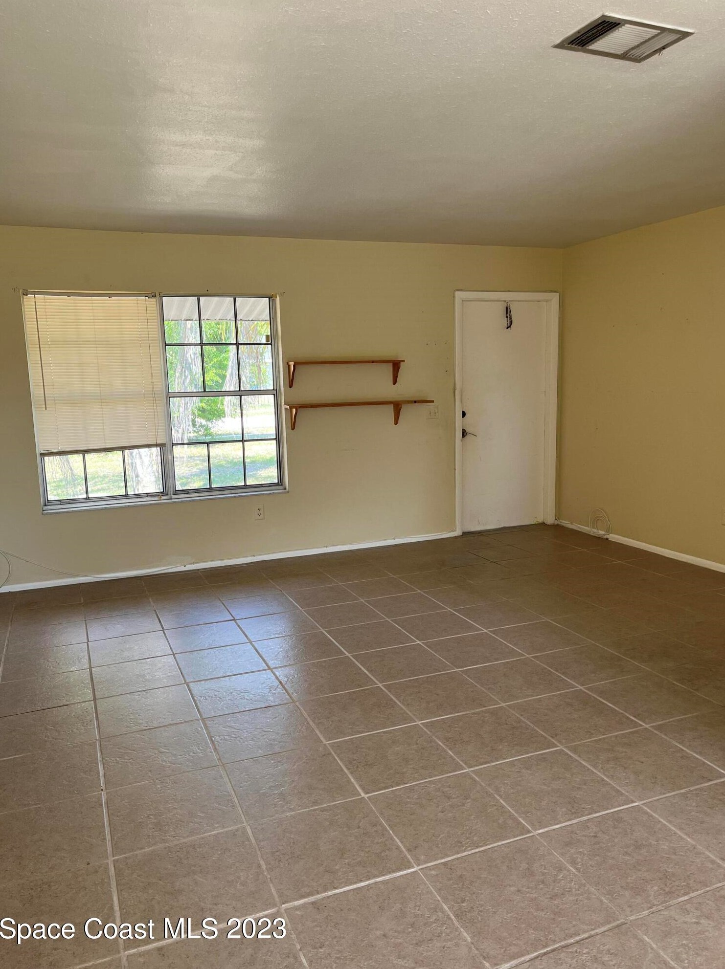 981 Beach Ln, Sebastian, FL 32958