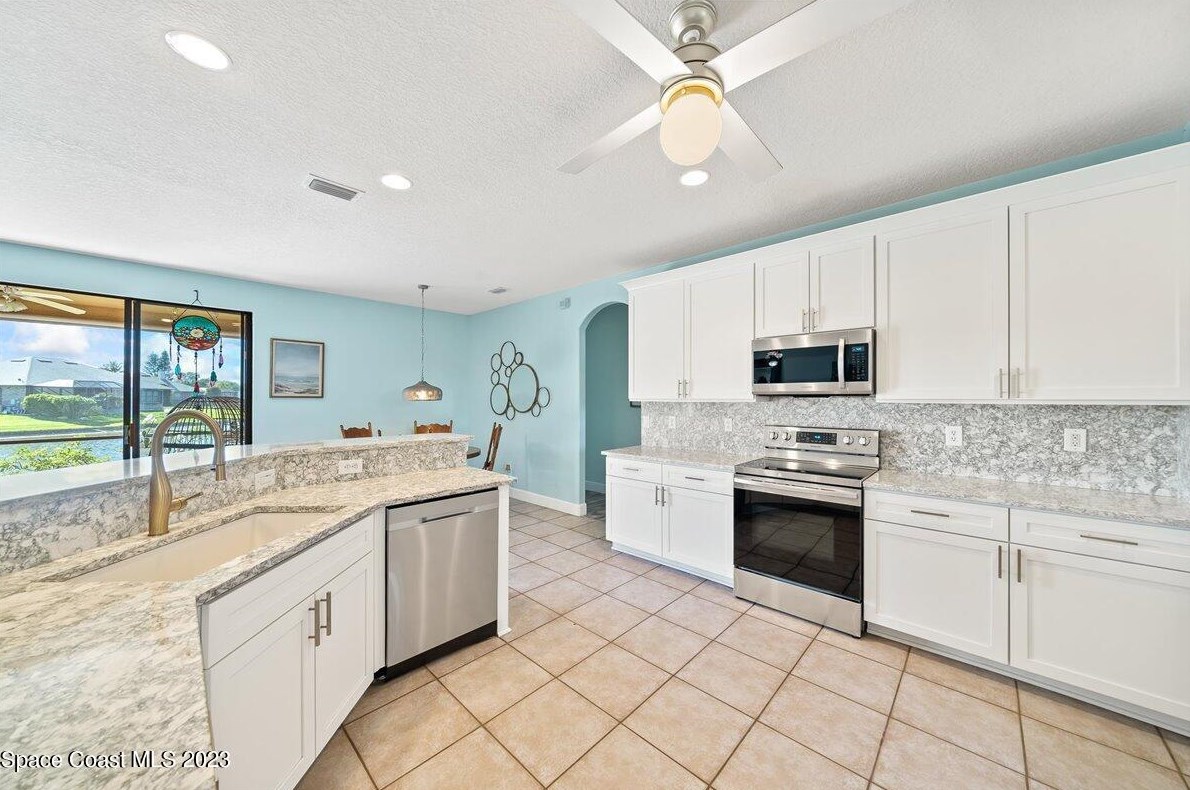 1493 Bent Palm Dr, Merritt Island, FL 32952