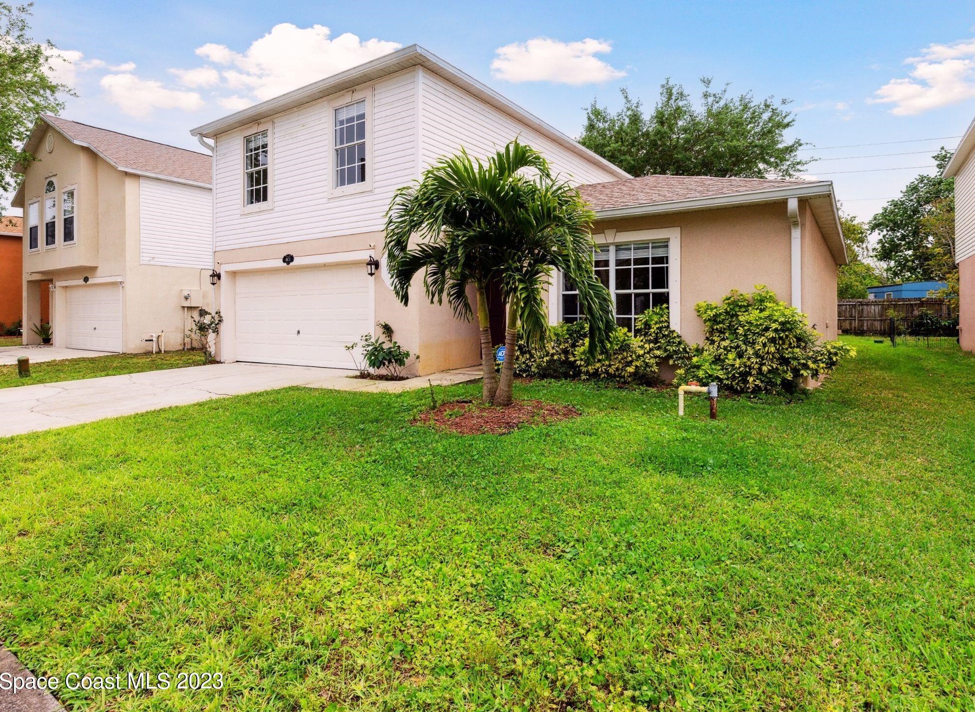 4625 Elena Way, Melbourne, FL 32934-3252