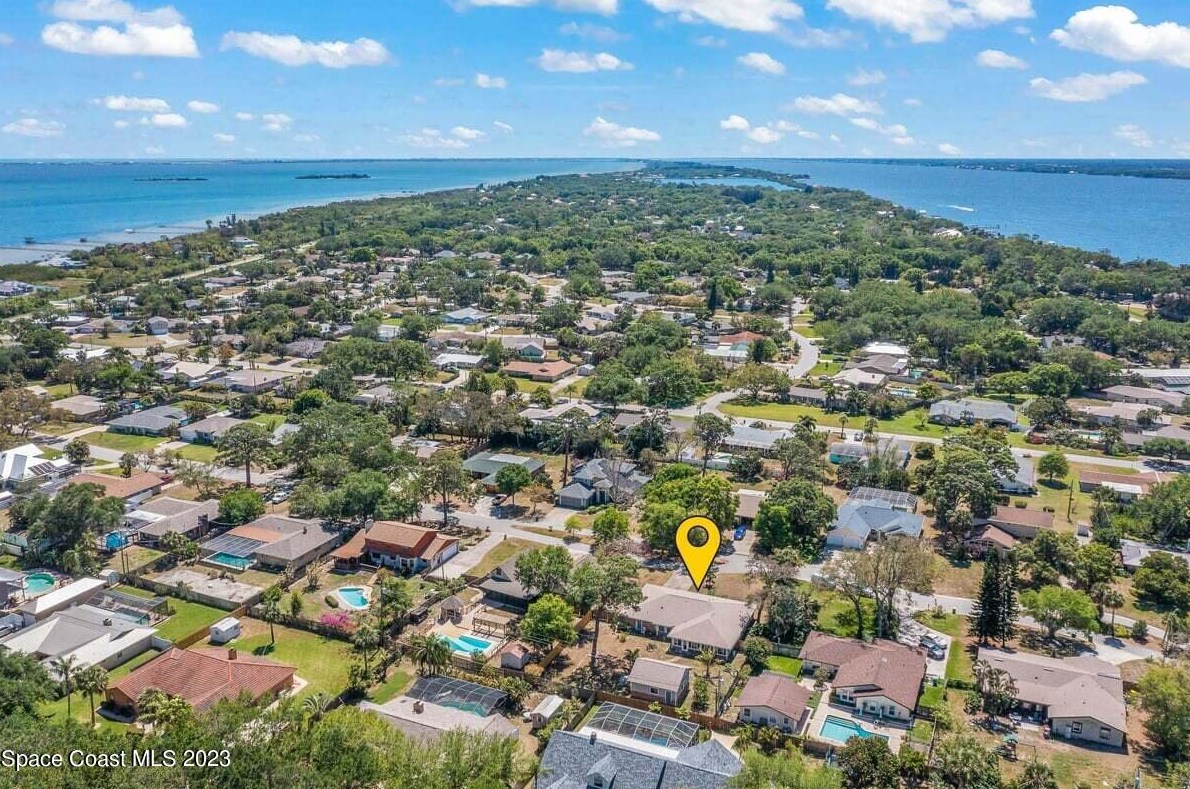 1160 Shady Ln, Merritt Island, FL 32952-6043