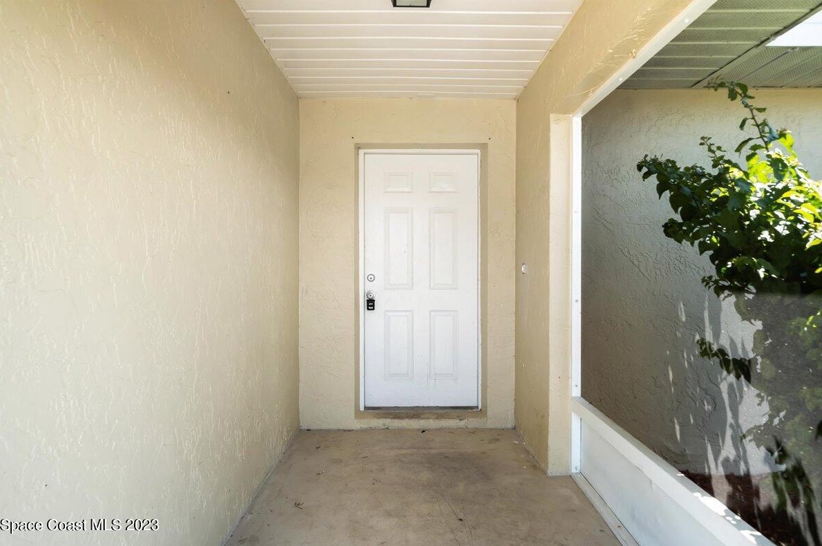 297 Brandt Ave, Melbourne, FL 32907-2468