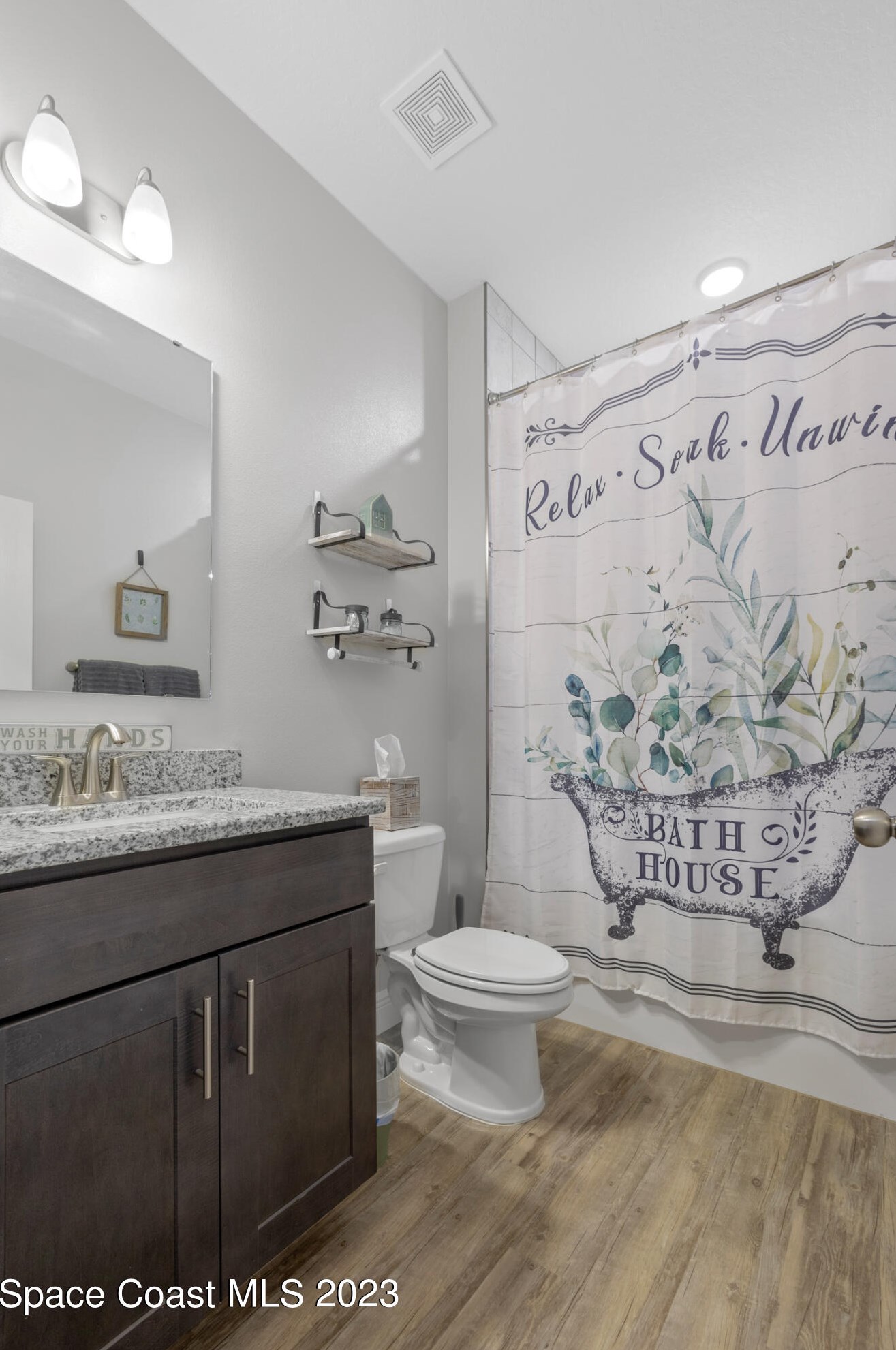 120 Nadell Ave, Melbourne FL  32907-2817 exterior