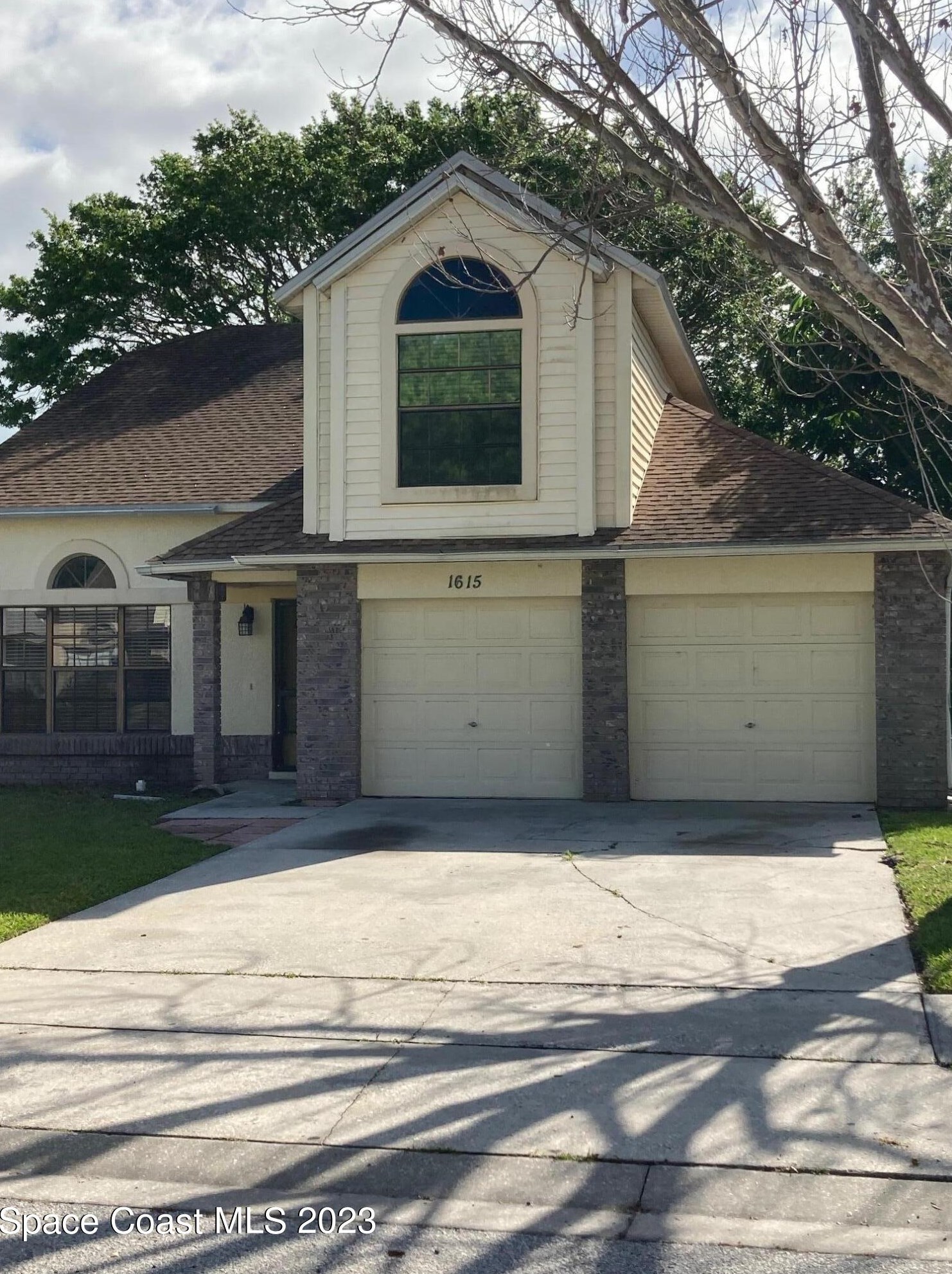 1615 Clover Cir, Melbourne, FL 32935-5557