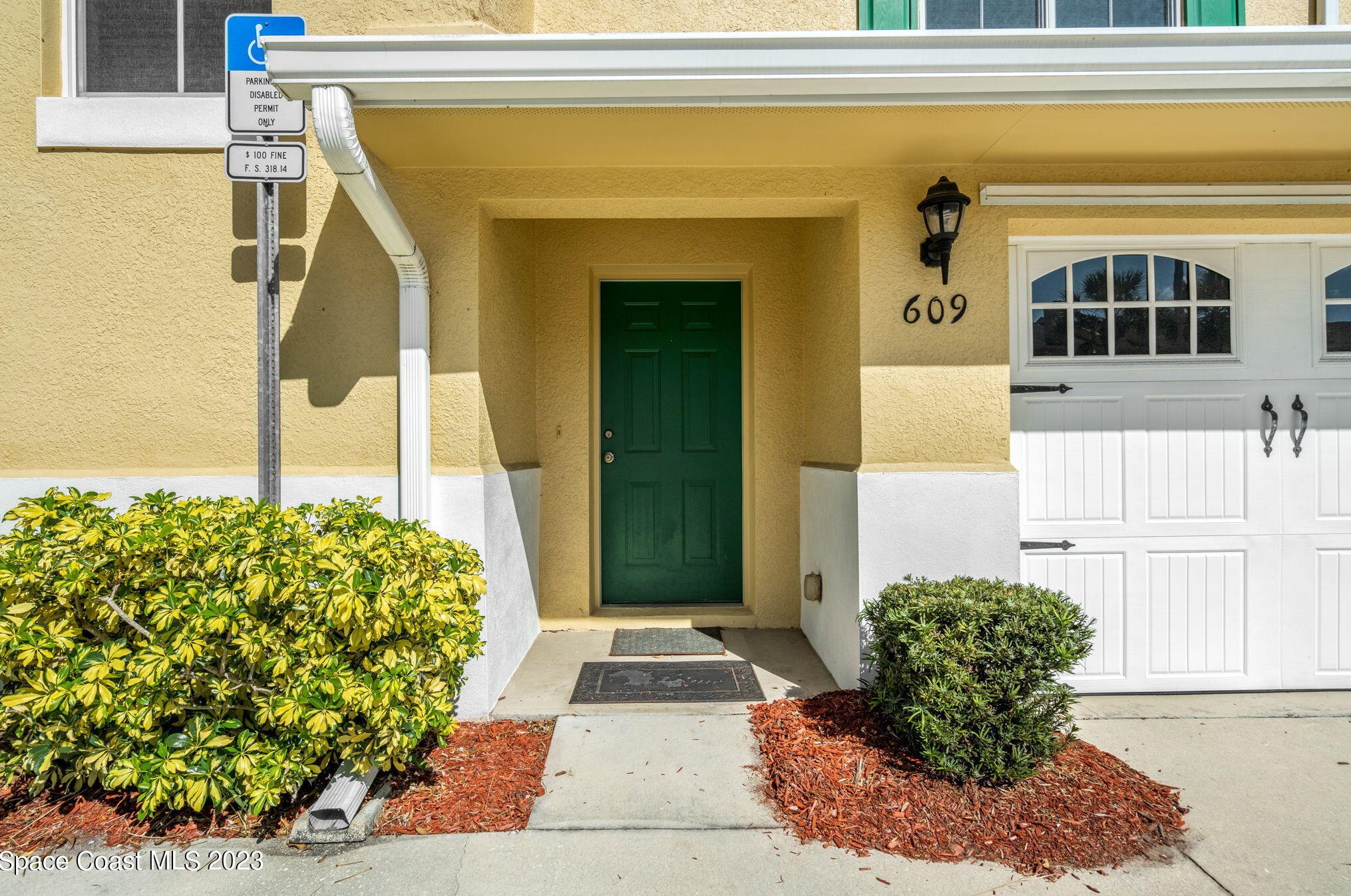 609 Cedar Side Cir, Melbourne, FL 32905-5022