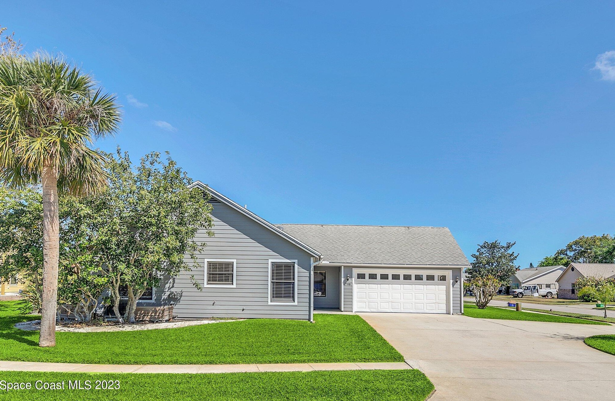 798 Pine Shores Cir, New Smyrna FL  32168-6189 exterior