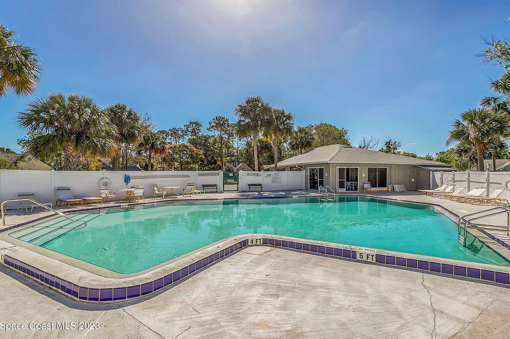 798 Pine Shores Cir, New Smyrna FL  32168-6189 exterior