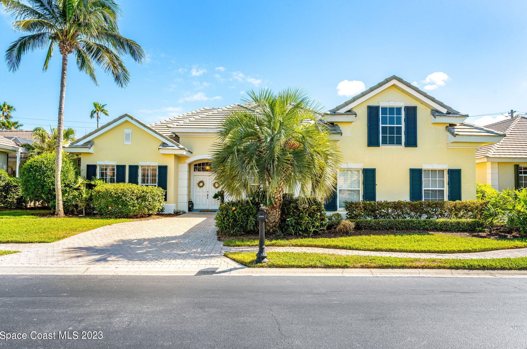 215 Clyde St, Melbourne, FL 32951-3316