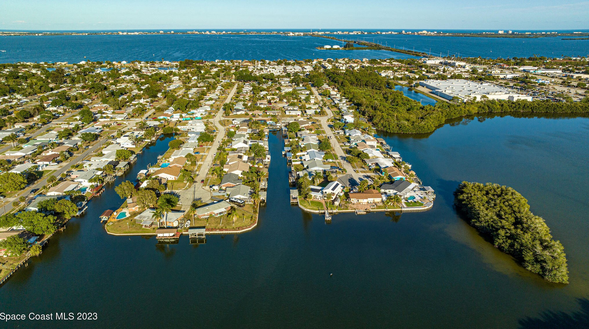 345 Captains Row, Merritt Island, FL 32952-5808